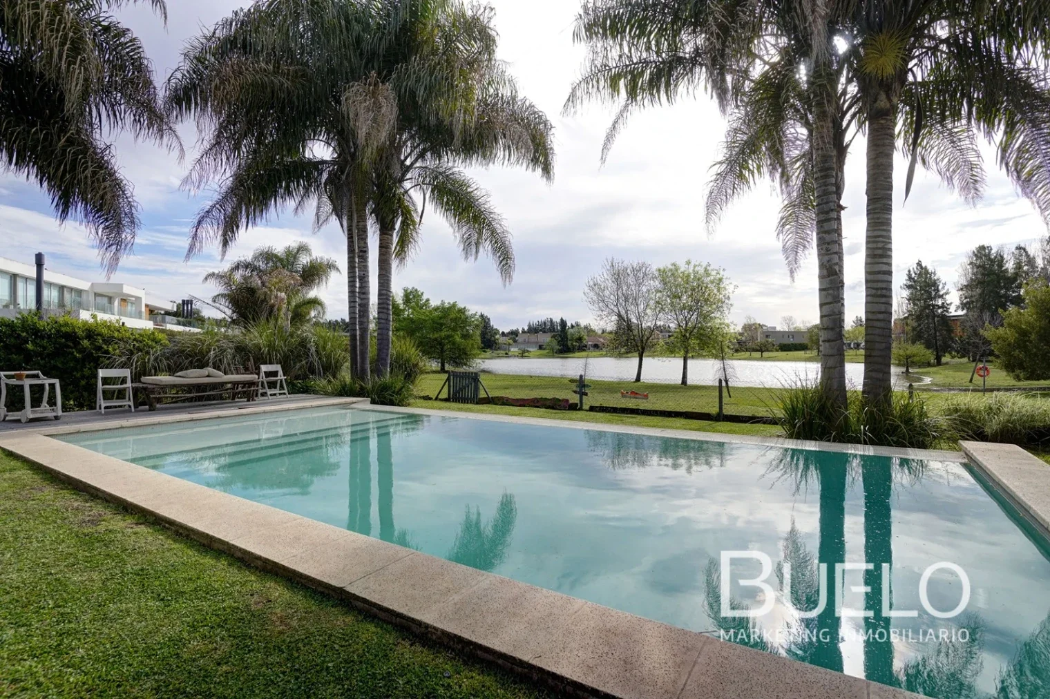 Casa en venta c/ cochera en Terravista - Imagen 2