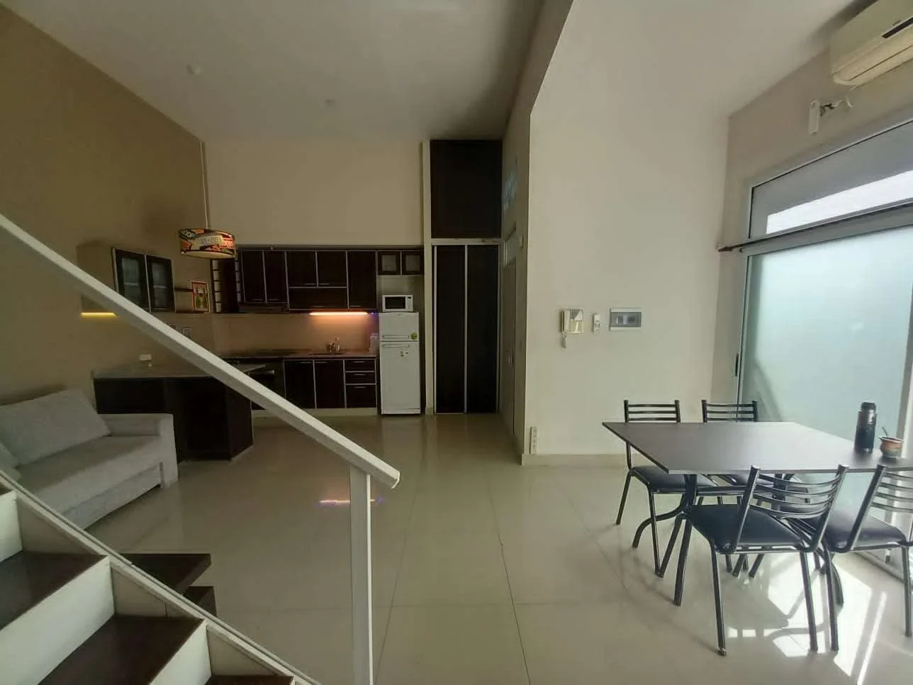 Dúplex Tipo Loft, 3 Ambientes, Amoblado, con Patio - Villa Devoto - Imagen 4