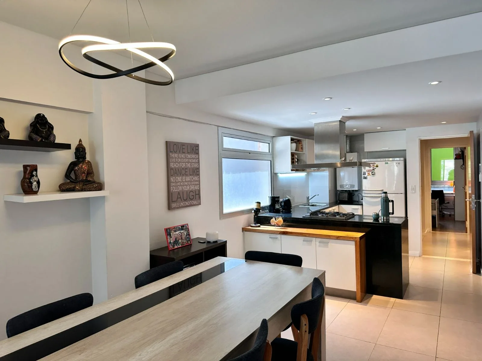 Departamento en venta de 3 dormitorios c/ cochera en Centro - Imagen 1