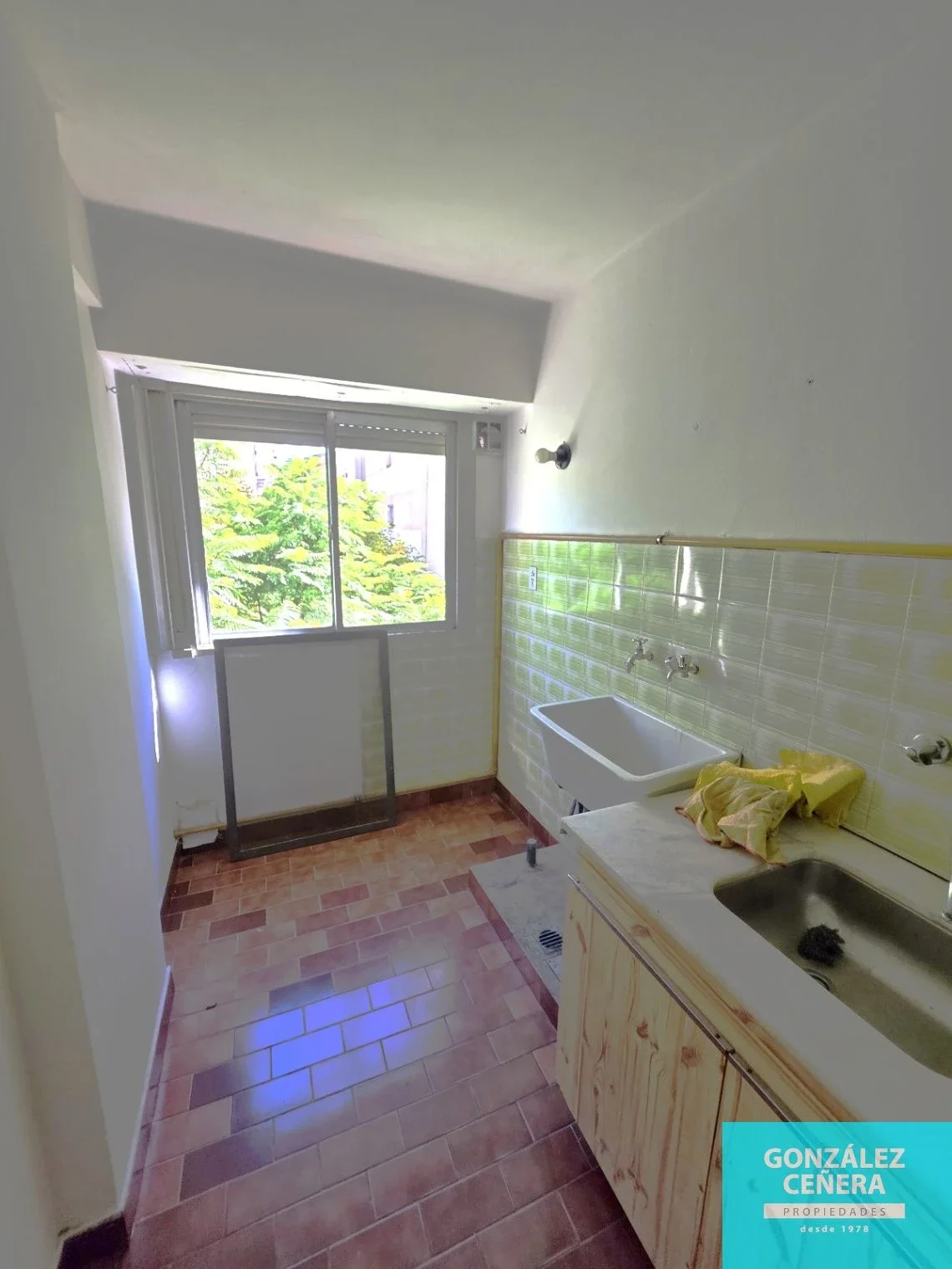 Departamento en alquiler c/ cochera en Centro - Imagen 4