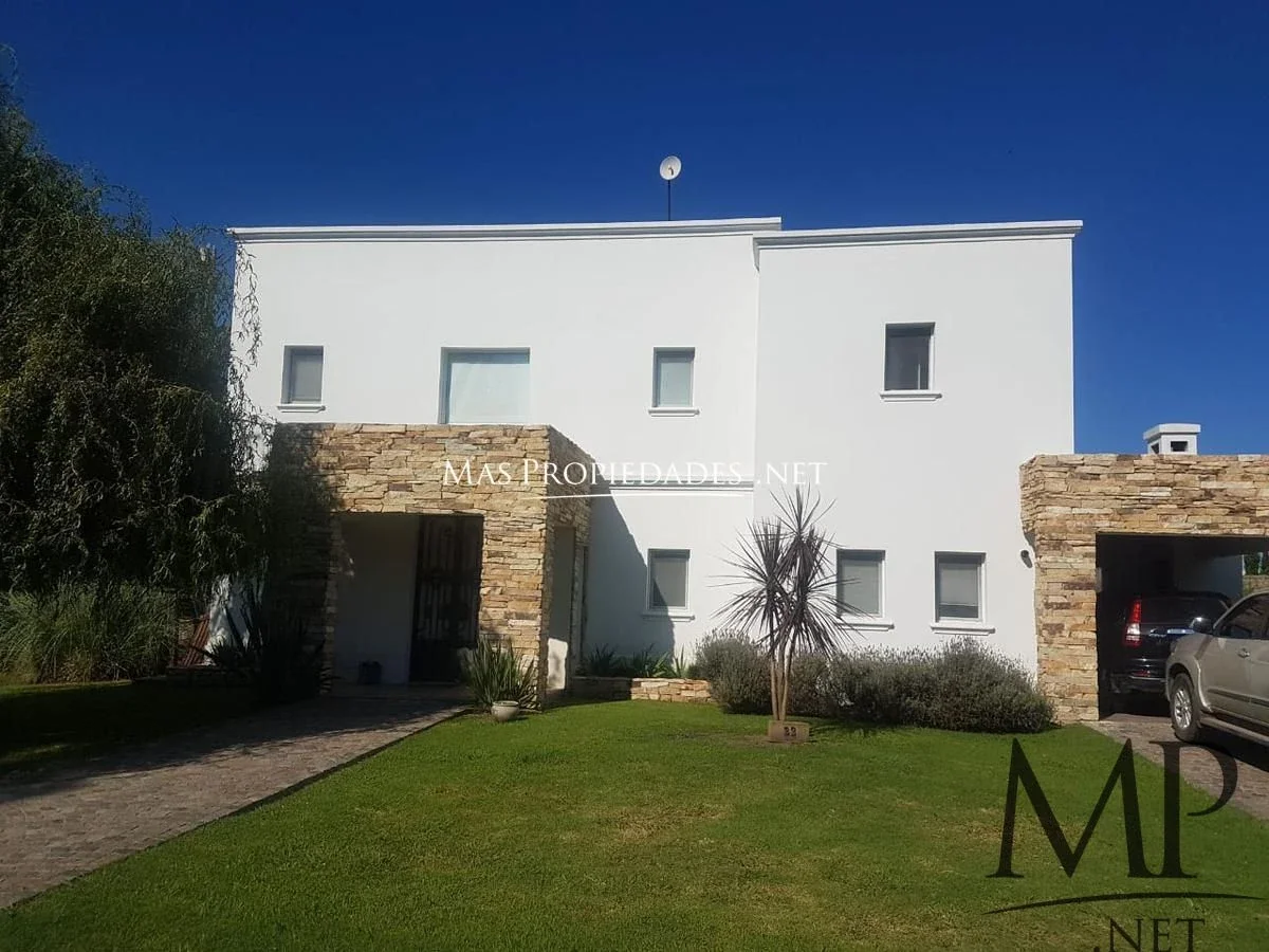 Venta Casa en El Centauro 4 Dormitorios Canning - Imagen 1