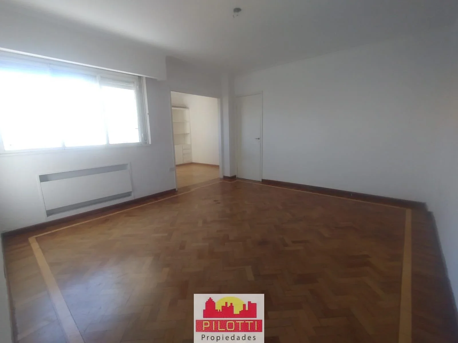 Departamento en alquiler c/ cochera en Centro - Imagen 2