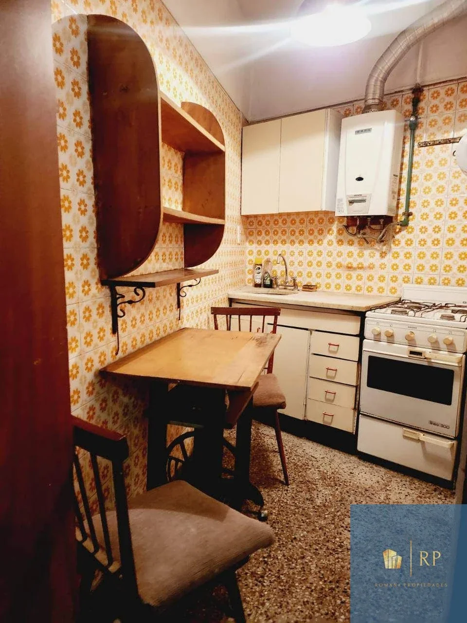 PH en alquiler de 1 dormitorio en Parque Chas - Imagen 1