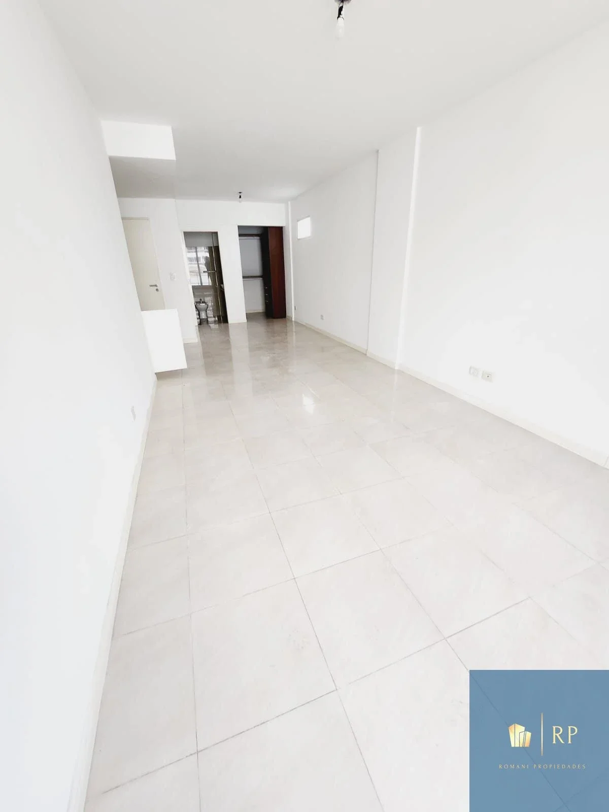 Hermoso Monoambiente Divisible en Flores de 44 Mts - Imagen 3