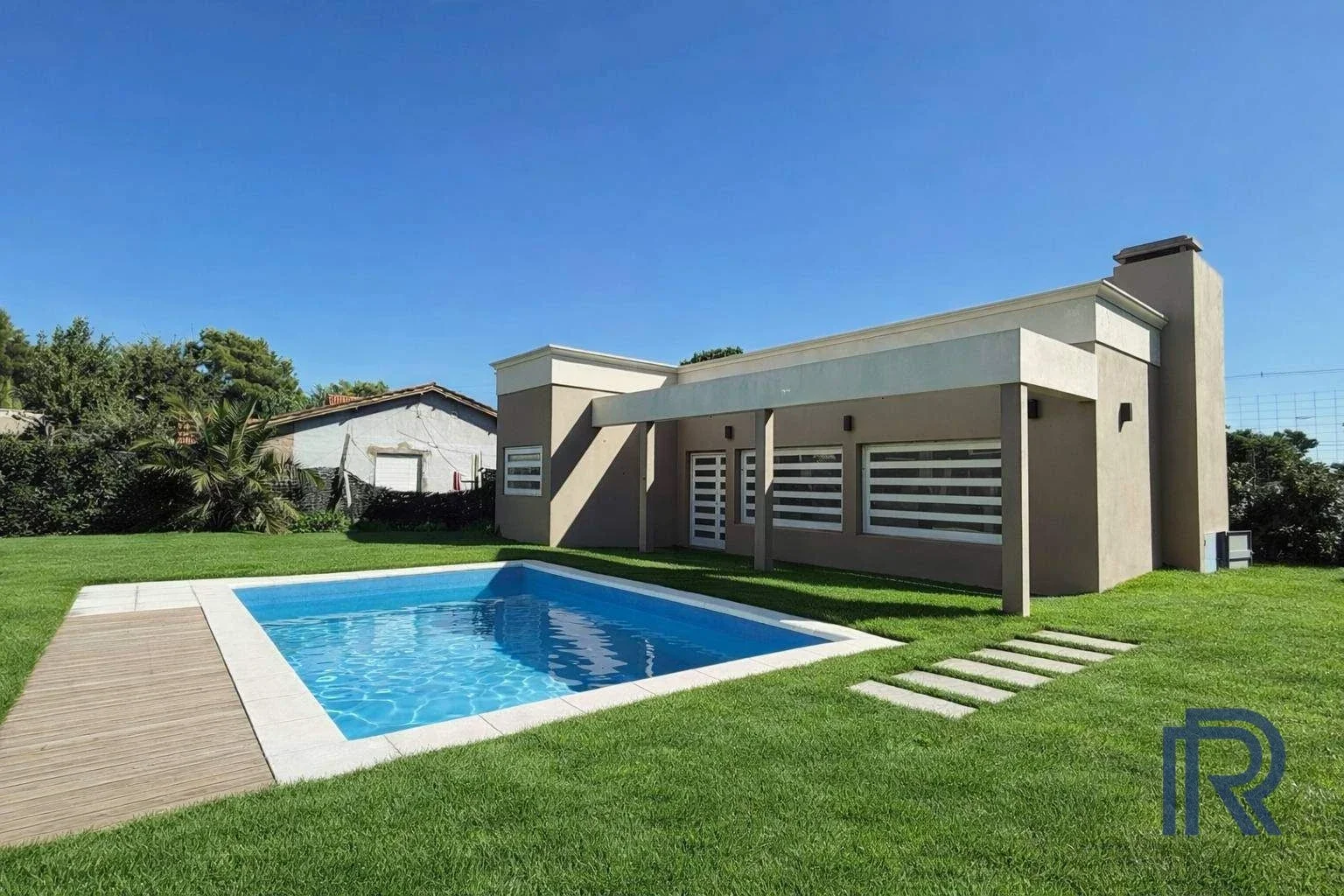 Casa en venta c/ cochera en Patagonia - Imagen 4