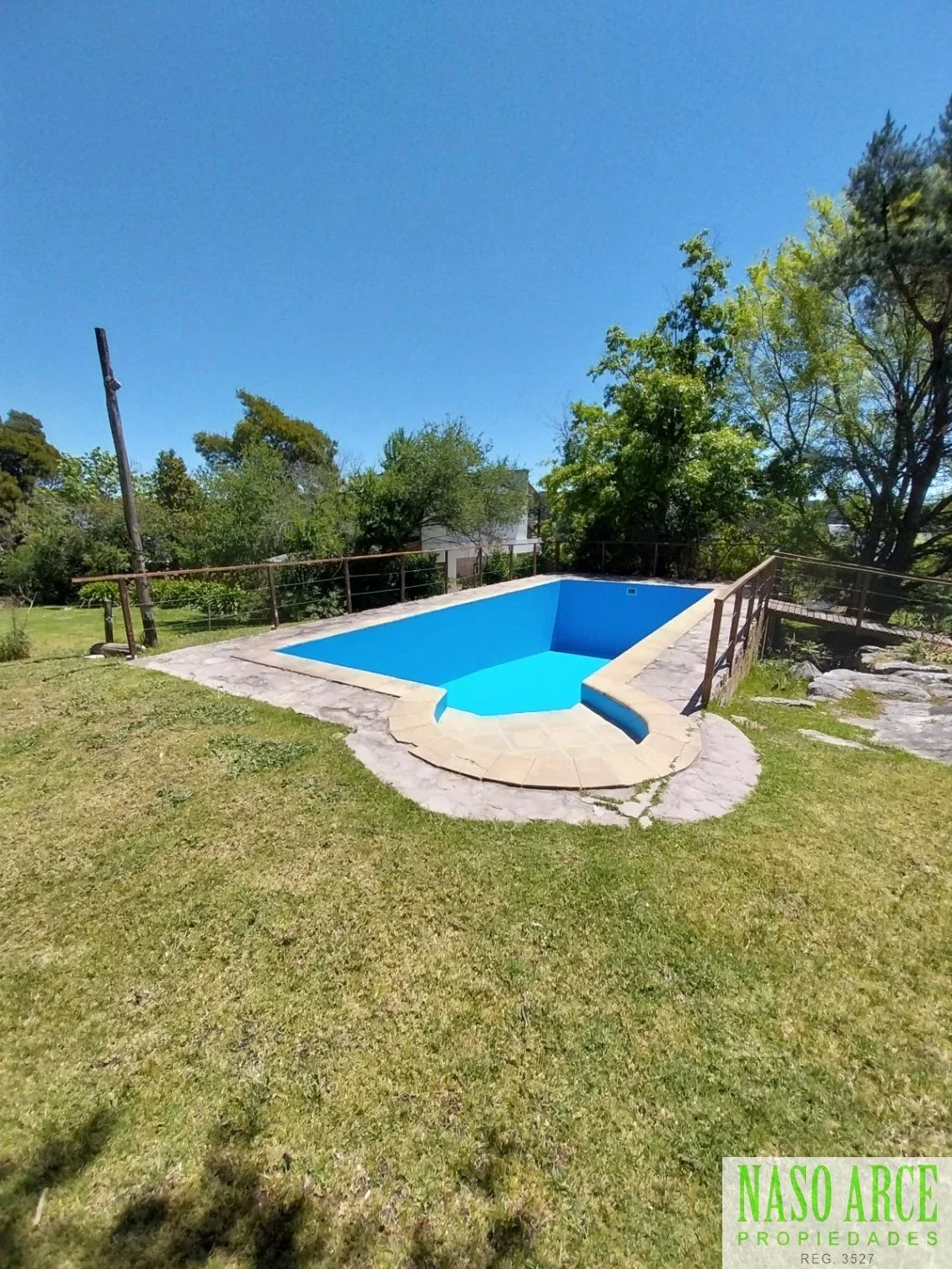 Lote en venta con piscina con planos - Balcón del Golf - Sierra de los Padres - Imagen 3