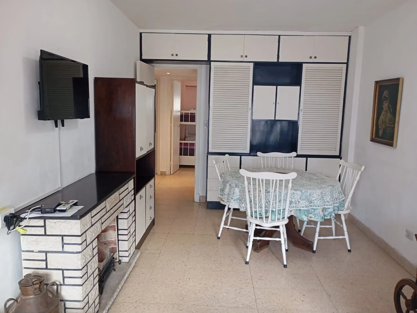 ALQUILER: Departamento de 3 Ambientes Amoblado al Frente – Centro - Imagen 1