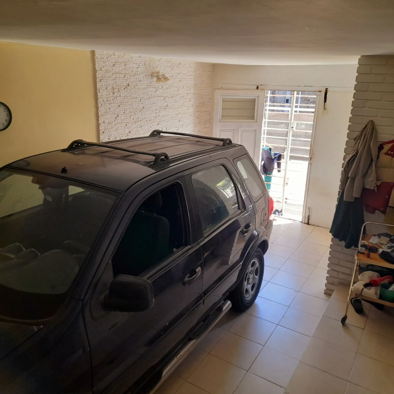 EN ALQUILER | CHALET 4 AMBIENTES EN ESQUINA CON GARAGE Y QUINCHO - Imagen 5