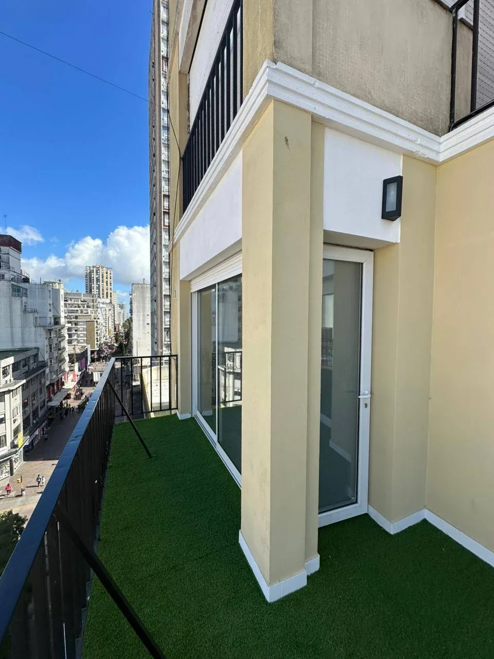 Venta Departamento 4 ambientes con Dependencia y Terraza. Zona Centro - Imagen 3