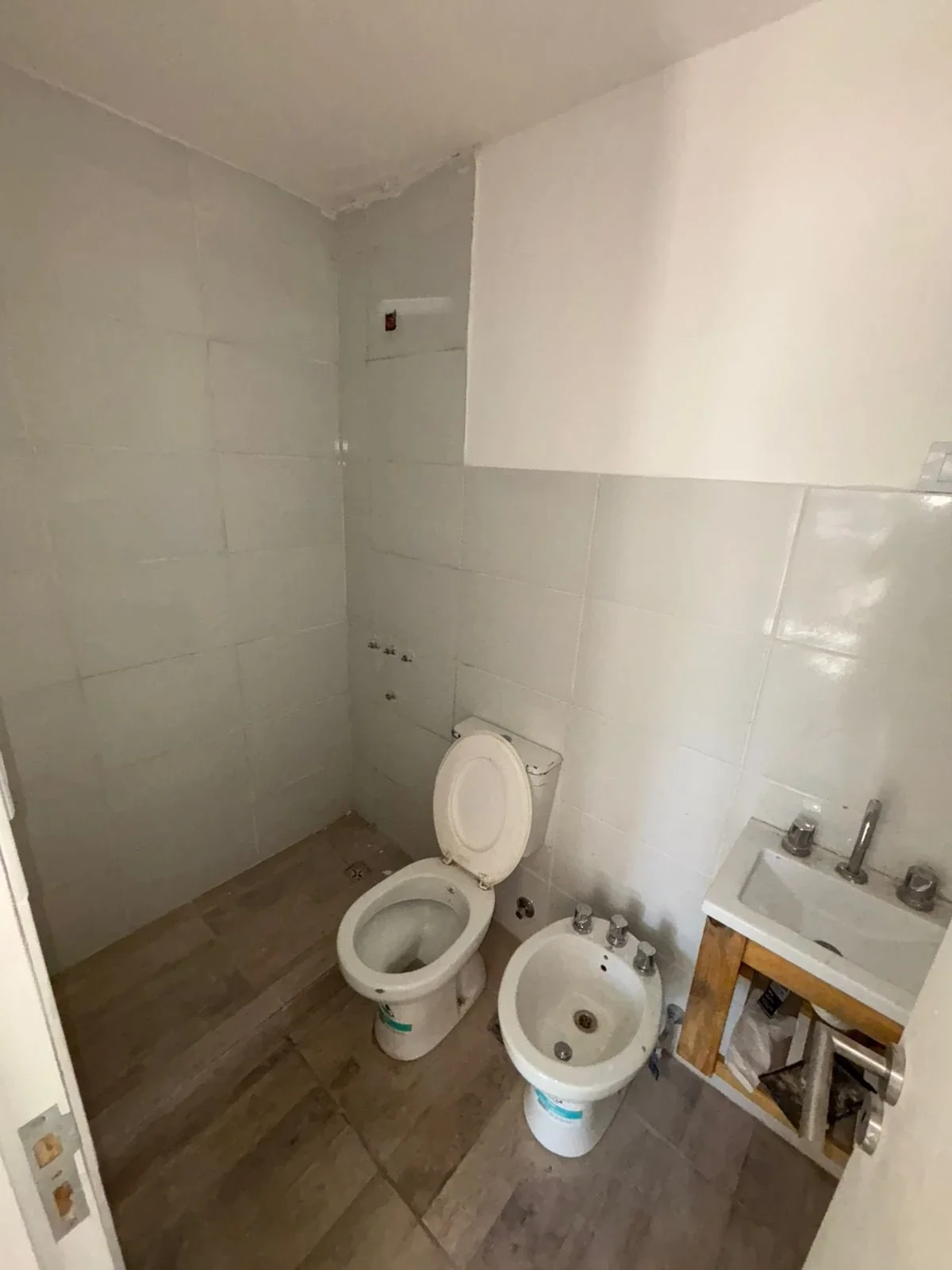 Alquiler 24 meses PH 2 ambientes en Duplex y Patio. Misiones y Alvarado - Imagen 5
