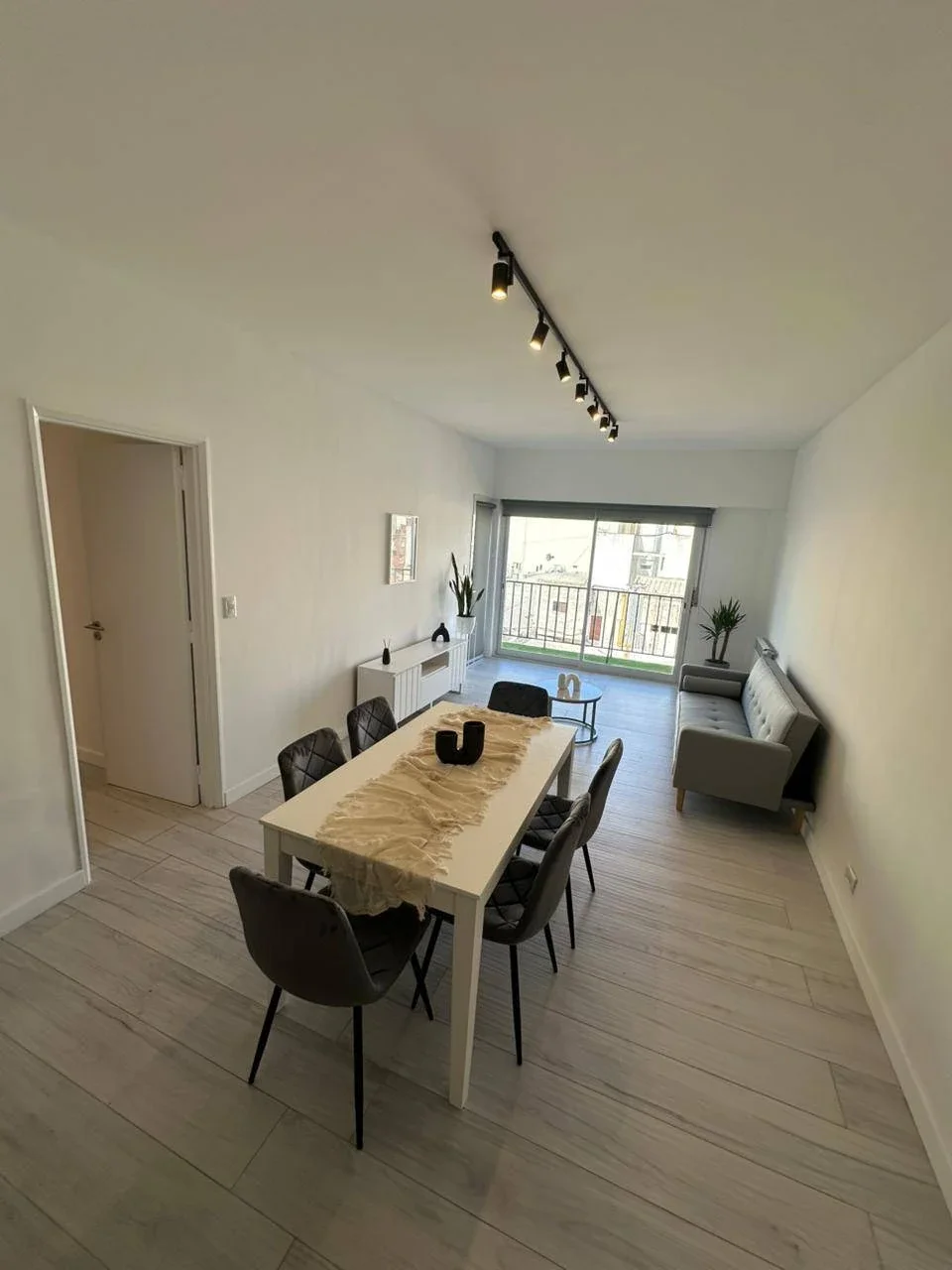 Venta Departamento 4 ambientes con Dependencia y Terraza. Zona Centro - Imagen 5