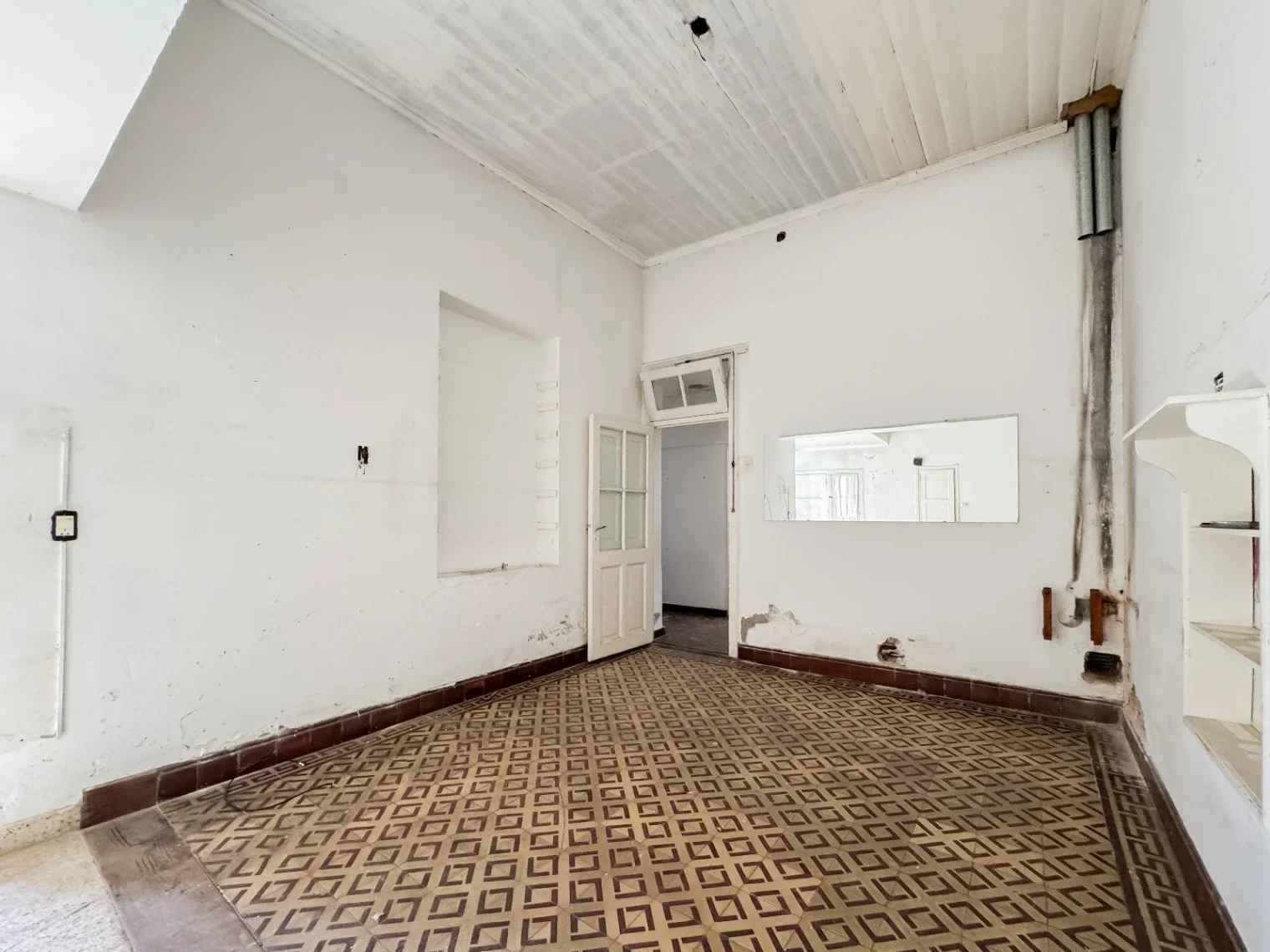 Venta Lote o casa a reciclar. Barrio La Perla - Imagen 4