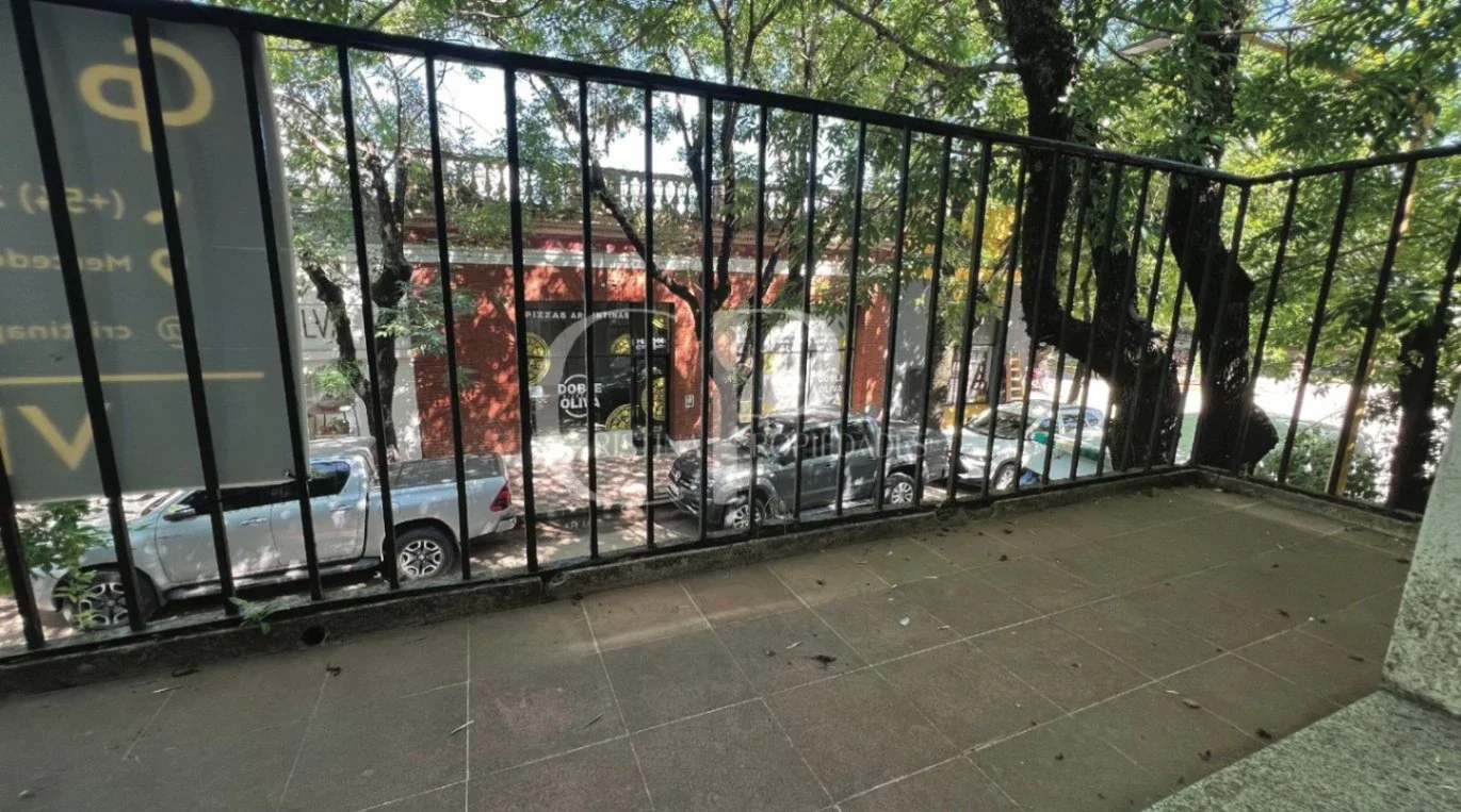 Casa en venta c/ cochera en Mercedes - Imagen 2