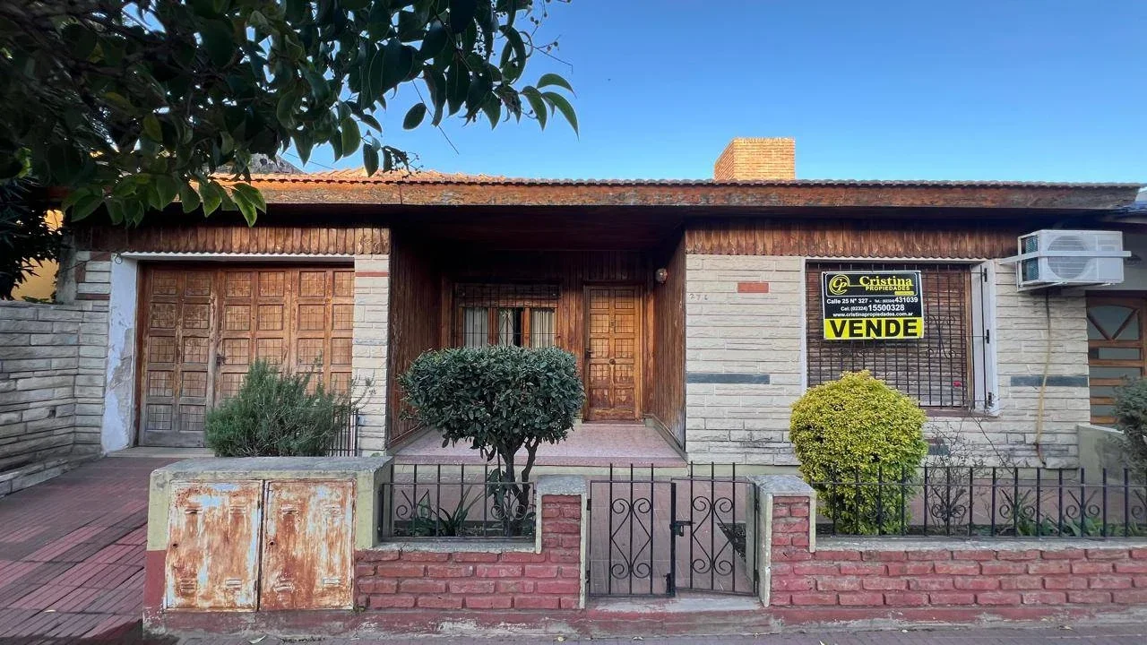 Casa en venta de 2 dormitorios c/ cochera en Mercedes - Imagen 2
