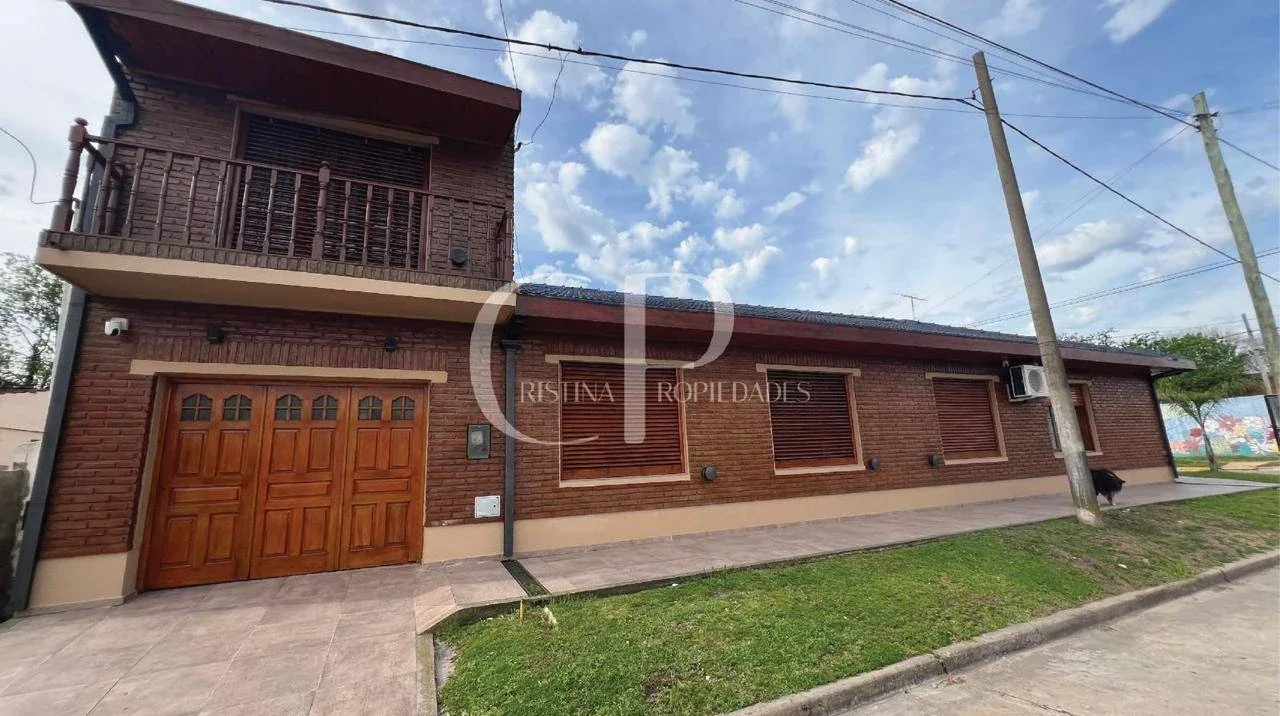Casa en venta c/ cochera en Mercedes - Imagen 2