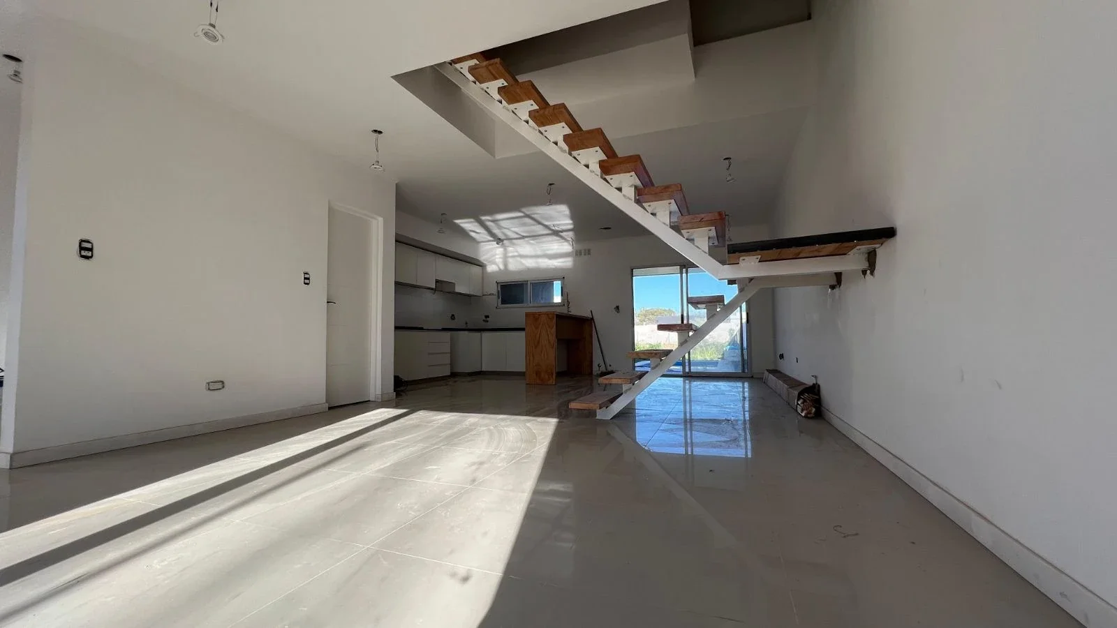 Dúplex en venta de 3 dormitorios c/ cochera en Mercedes - Imagen 4