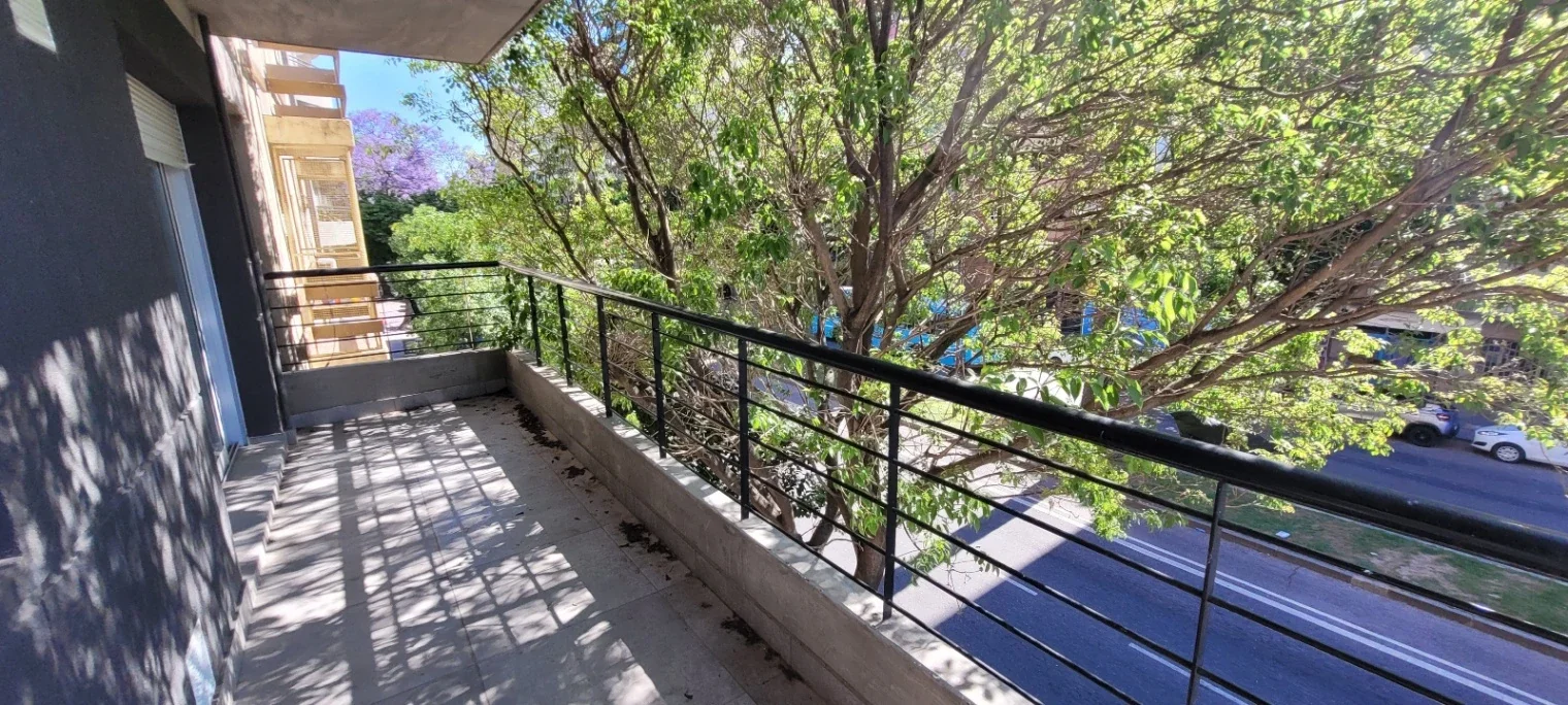 EN VENTA Depto de 1 dorm. al FRENTE c/Balcón -Av. Francia 800, Lourdes, Rosario - Imagen 2