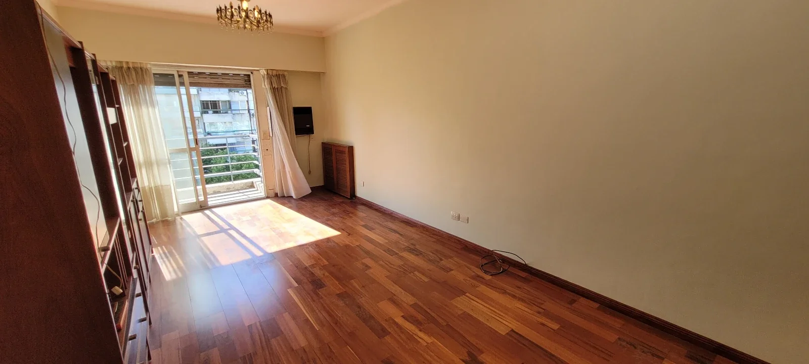Dpto en VENTA - 3 dorm.+ comodín + balcón + galería-Bv.Oroño 500-VISTA AL FRENTE - Imagen 4