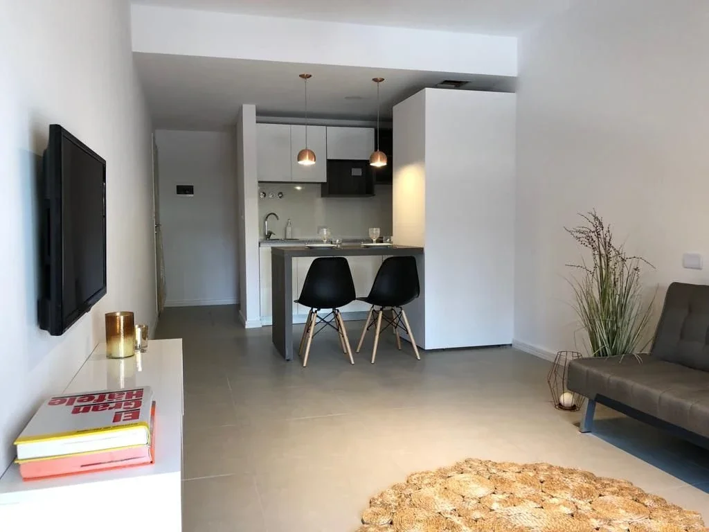EN VENTA Monoambiente con Balcón A ESTRENAR - Corrientes al 1300,Centro, Rosario - Imagen 1