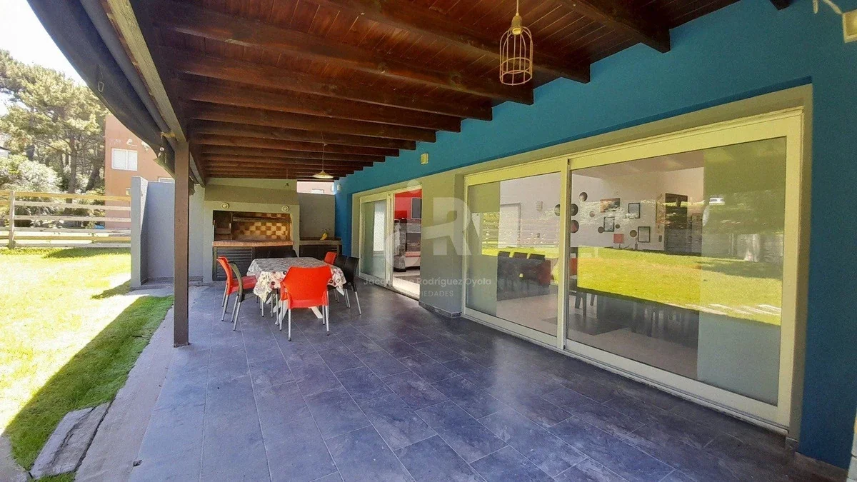CODIGO 623 - ALQUILER TEMPORARIO 4 DORMITORIOS - 4 BAÑOS - ZONA FRONTERA PINAMAR - Imagen 5