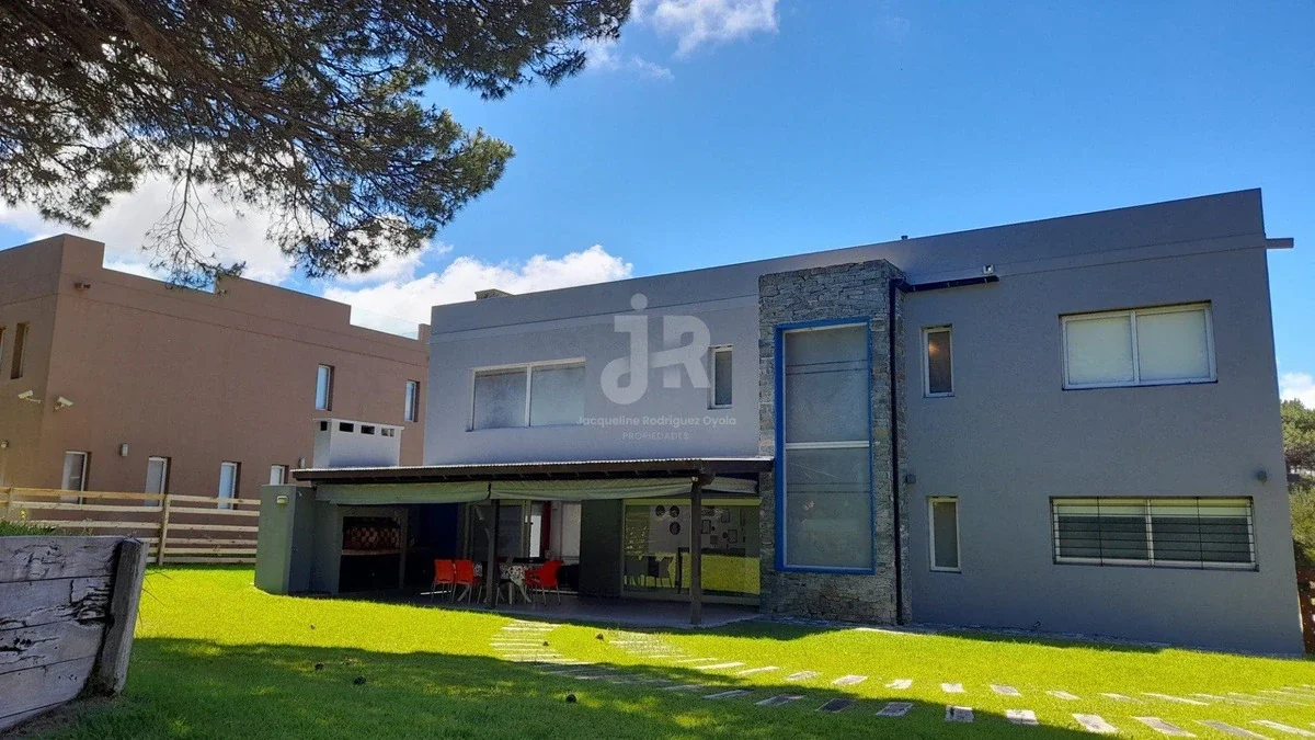 CODIGO 623 - ALQUILER TEMPORARIO 4 DORMITORIOS - 4 BAÑOS - ZONA FRONTERA PINAMAR - Imagen 4