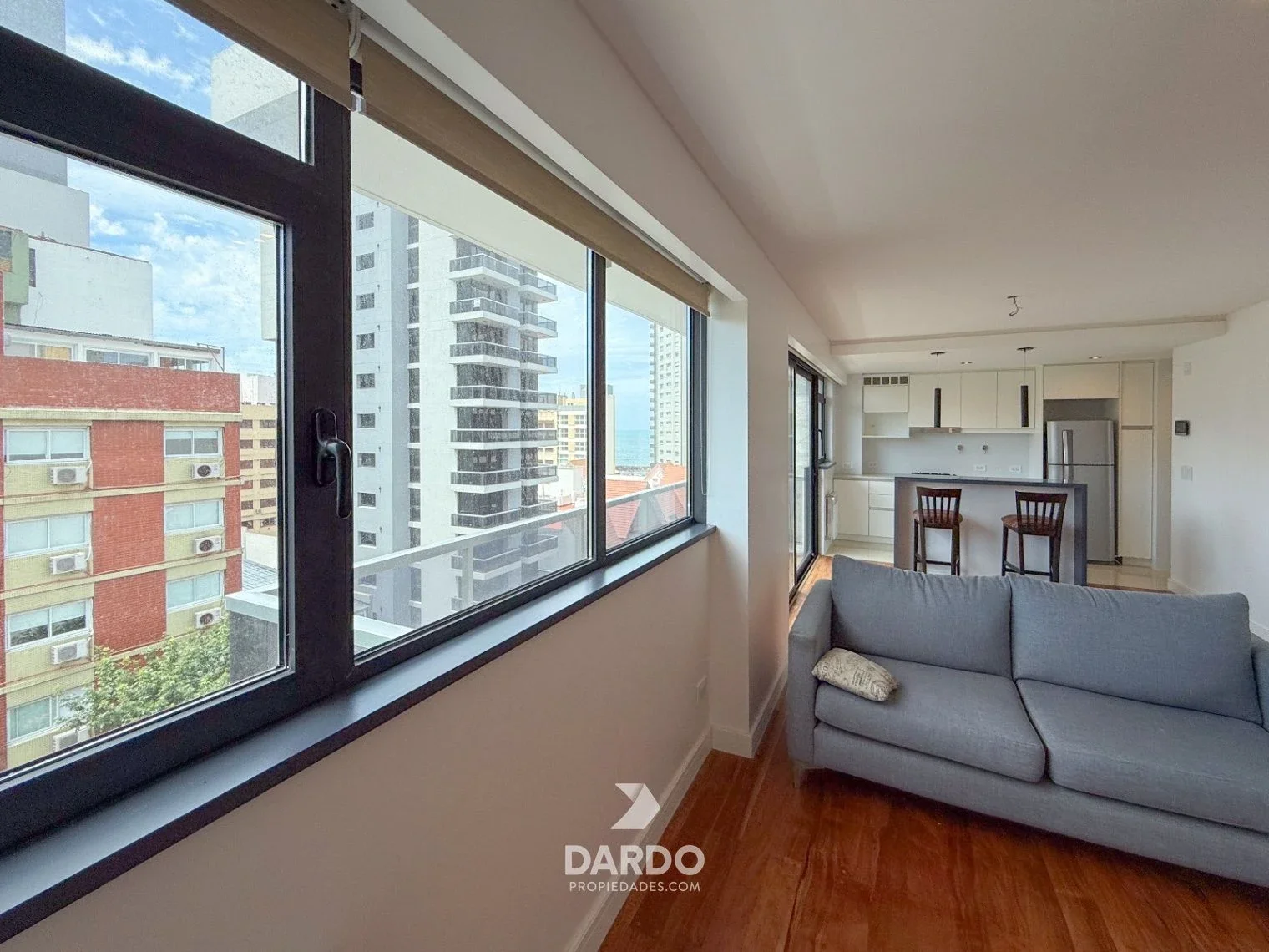 Pisos de 3 ambientes con renta en venta en zona La Perla - Puro Perla - Imagen 5