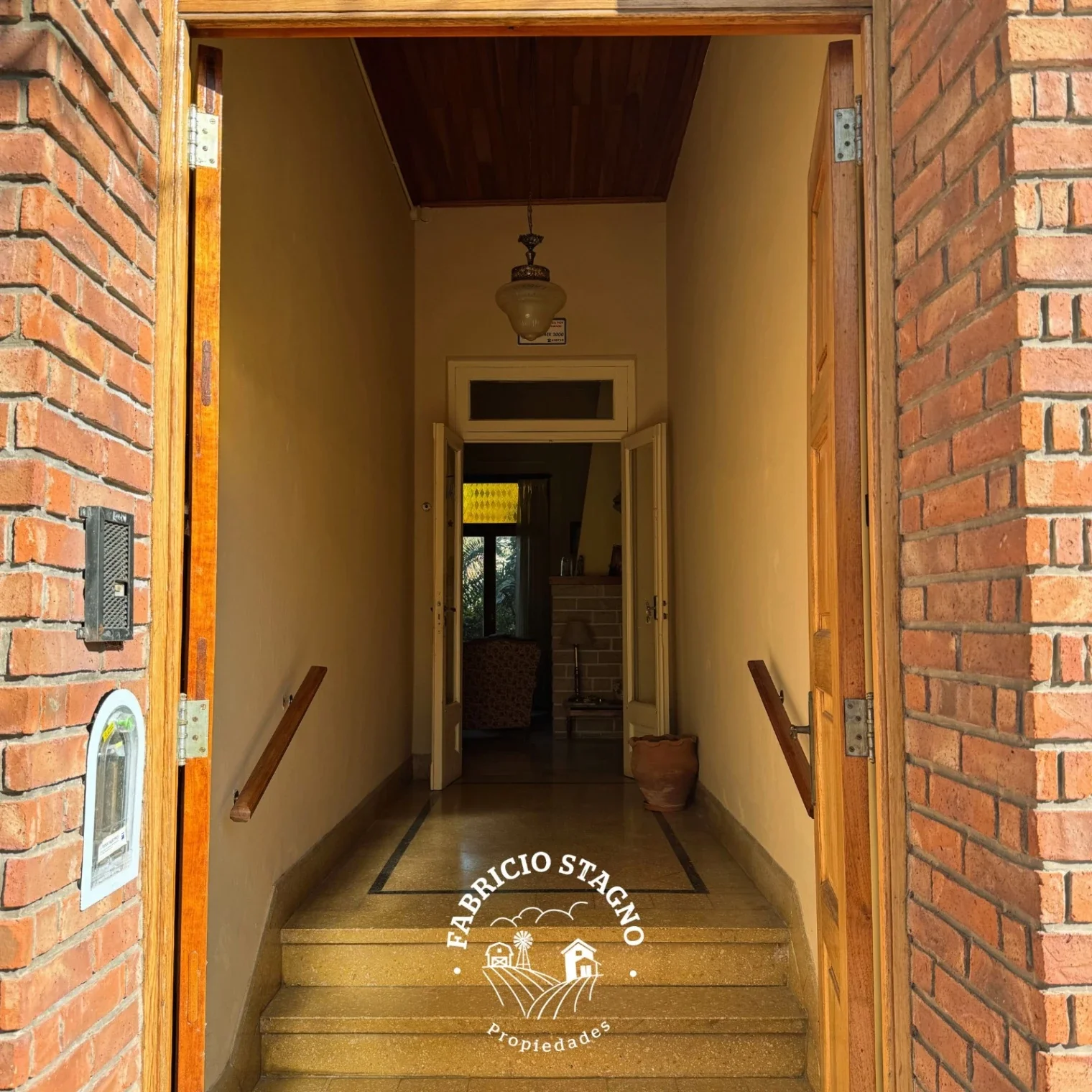 Casa en venta de 4 dormitorios c/ cochera en Mercedes - Imagen 3
