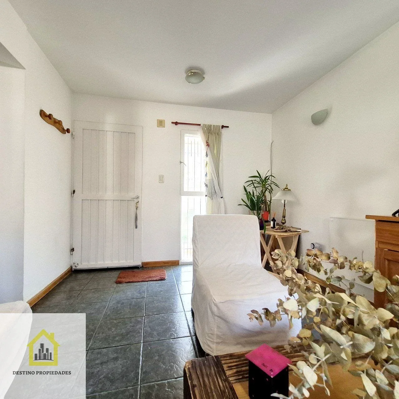 Dúplex en venta con cochera en Neuquen - Imagen 5