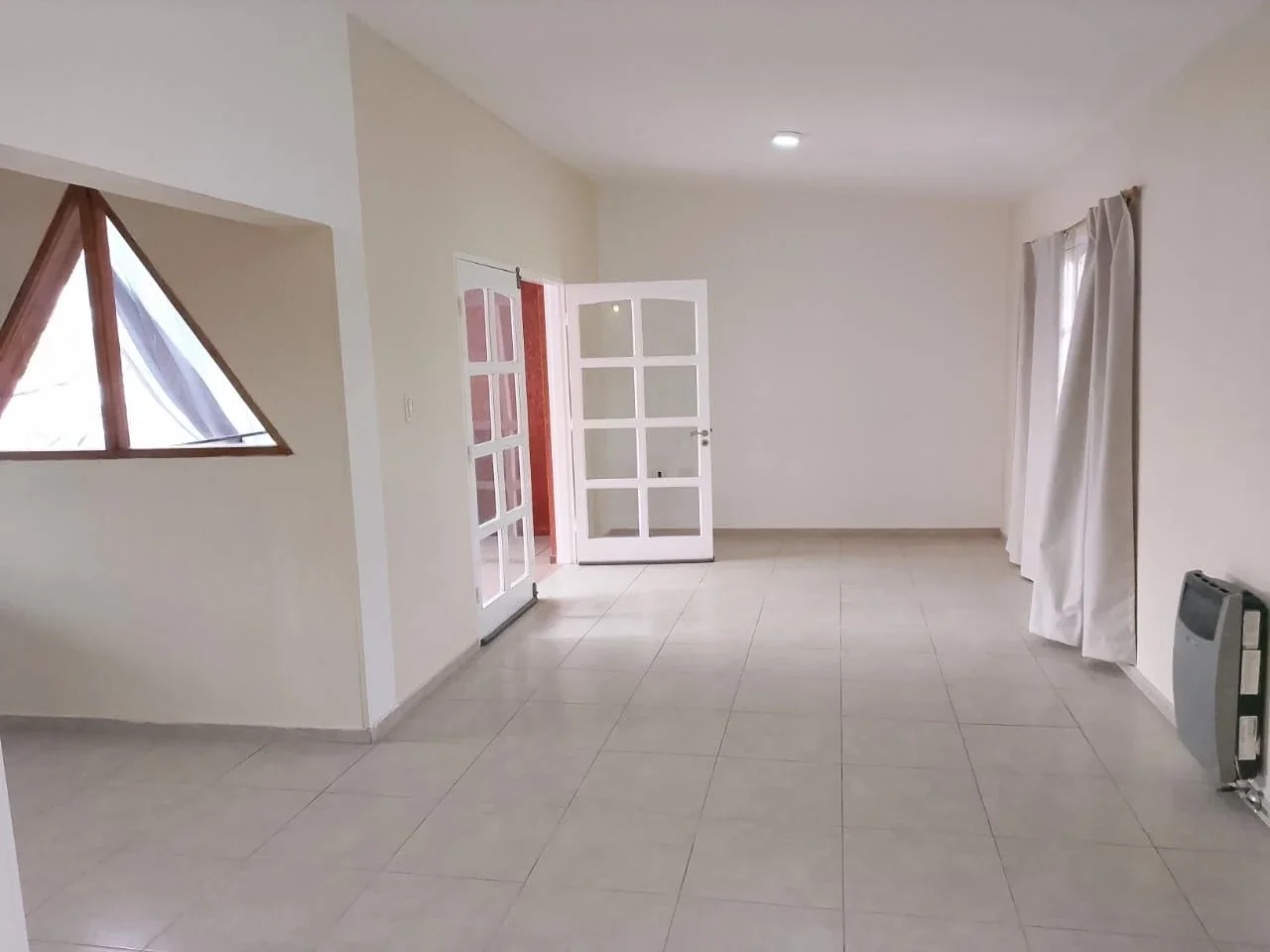 En Venta 2 casa y 1 local comercial ,  cochera y todos los Servicios- San Rafael - Imagen 4