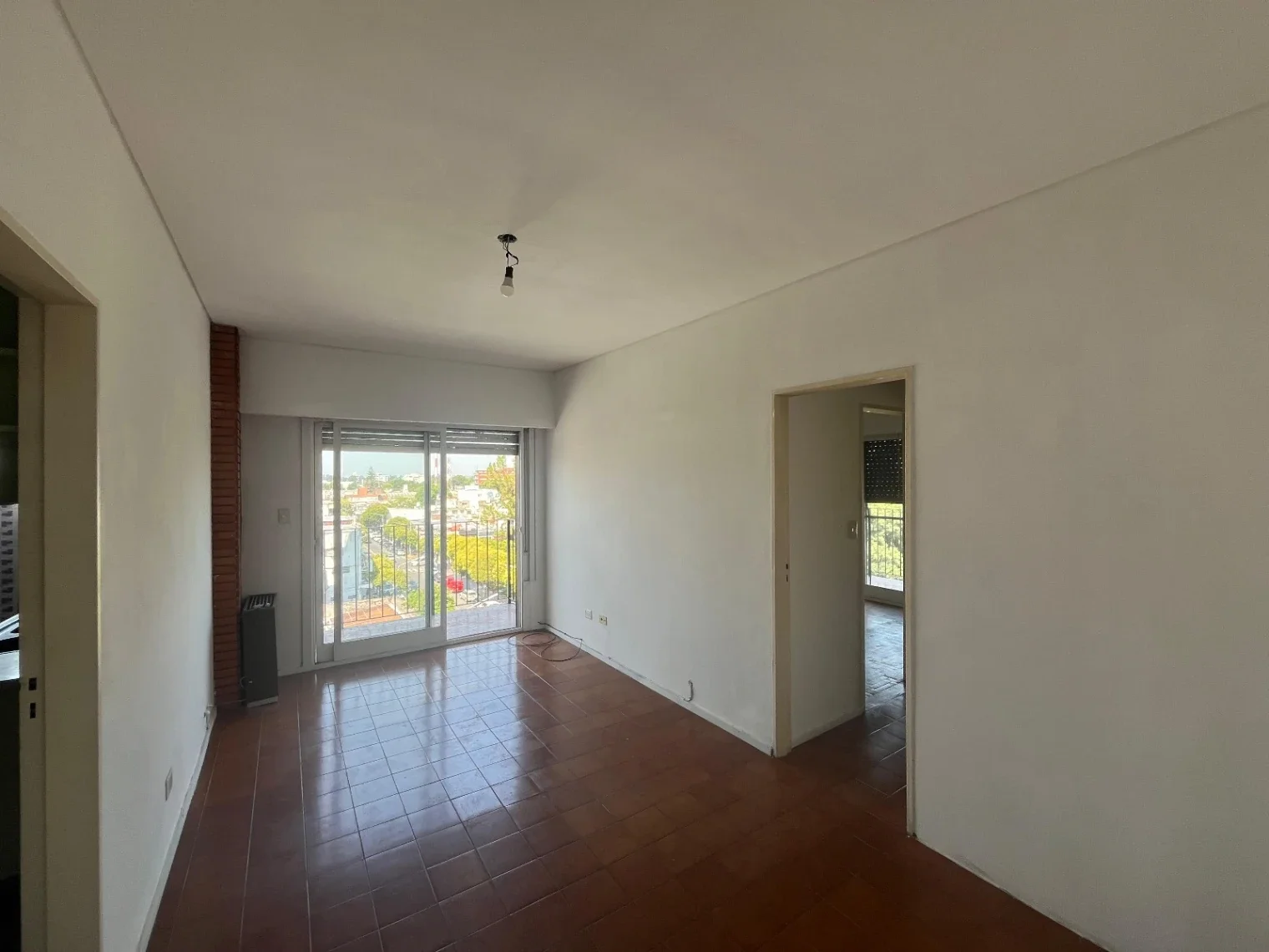 Departamento en alquiler c/ cochera en Belén de Escobar - Imagen 2
