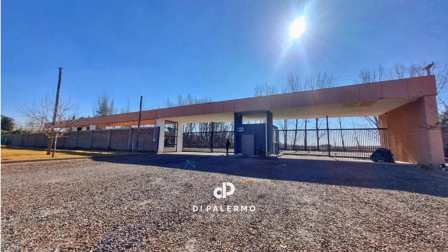 VENTA DEL MEJOR TERRENO, UBICADO EN ESQUINA, EN EL BARRIO PRIVADO SOLANDINO 3 - Imagen 4