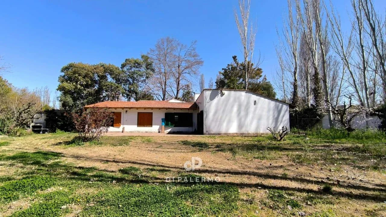 VENTA DE ESPECTACULAR TERRENO DE 3665 m2 Y 60 m. DE FRENTE EN CHACRAS DE CORIA - Imagen 2