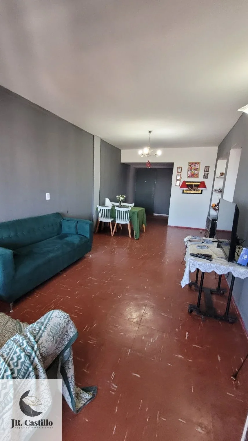 Departamento en venta de 3 dormitorios c/ cochera en Saénz Peña - Imagen 1