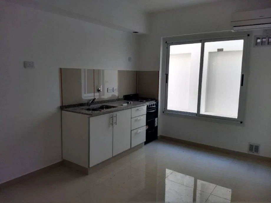 Departamento en alquiler Ayacucho al 200 - Lomas de Zamora Oeste - Imagen 3