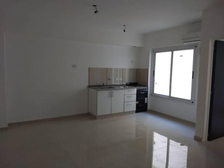 Departamento en alquiler Ayacucho al 200 - Lomas de Zamora Oeste - Imagen 2
