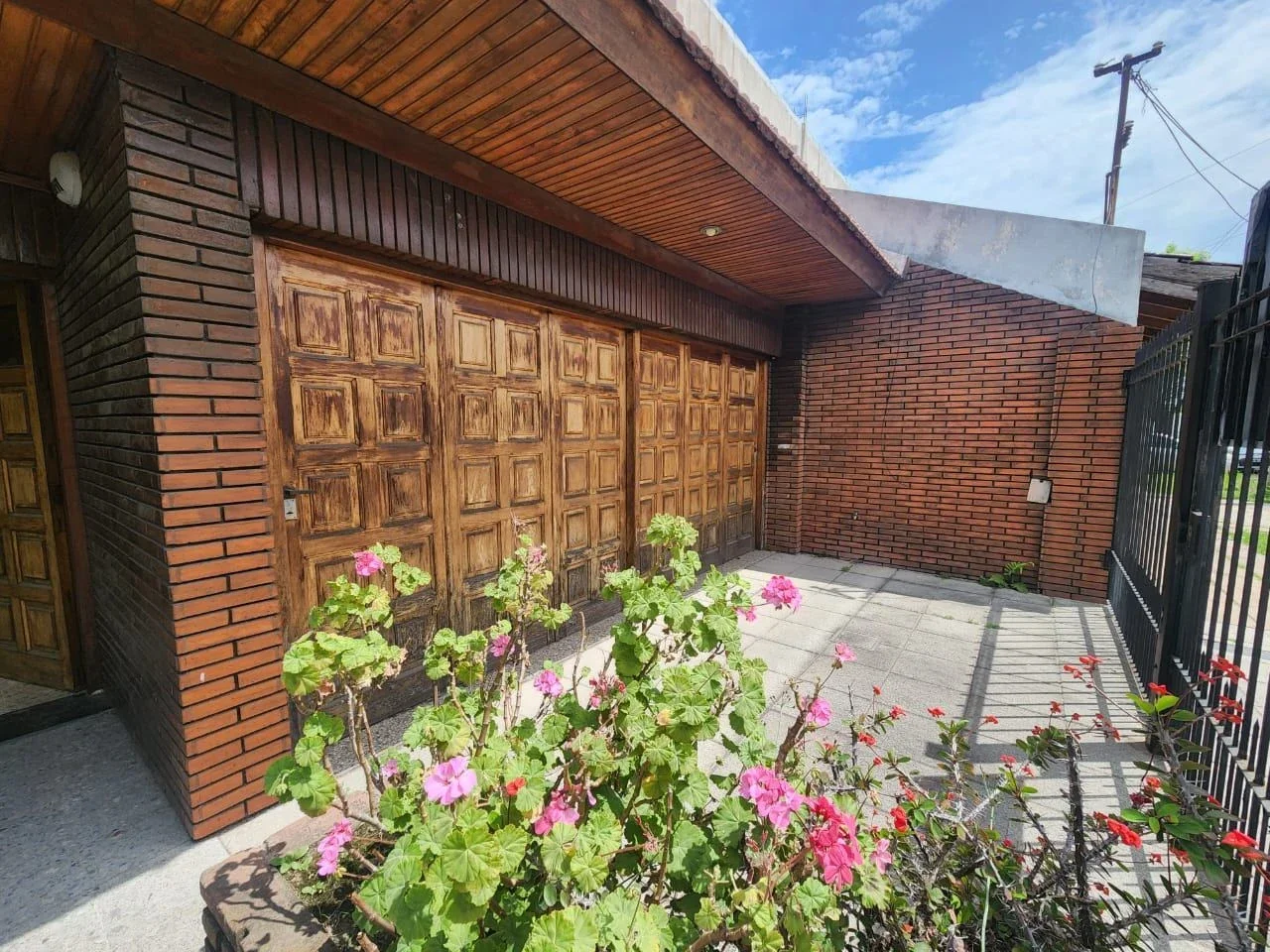 Chalet en venta c/ cochera en Lanús Oeste - Imagen 3