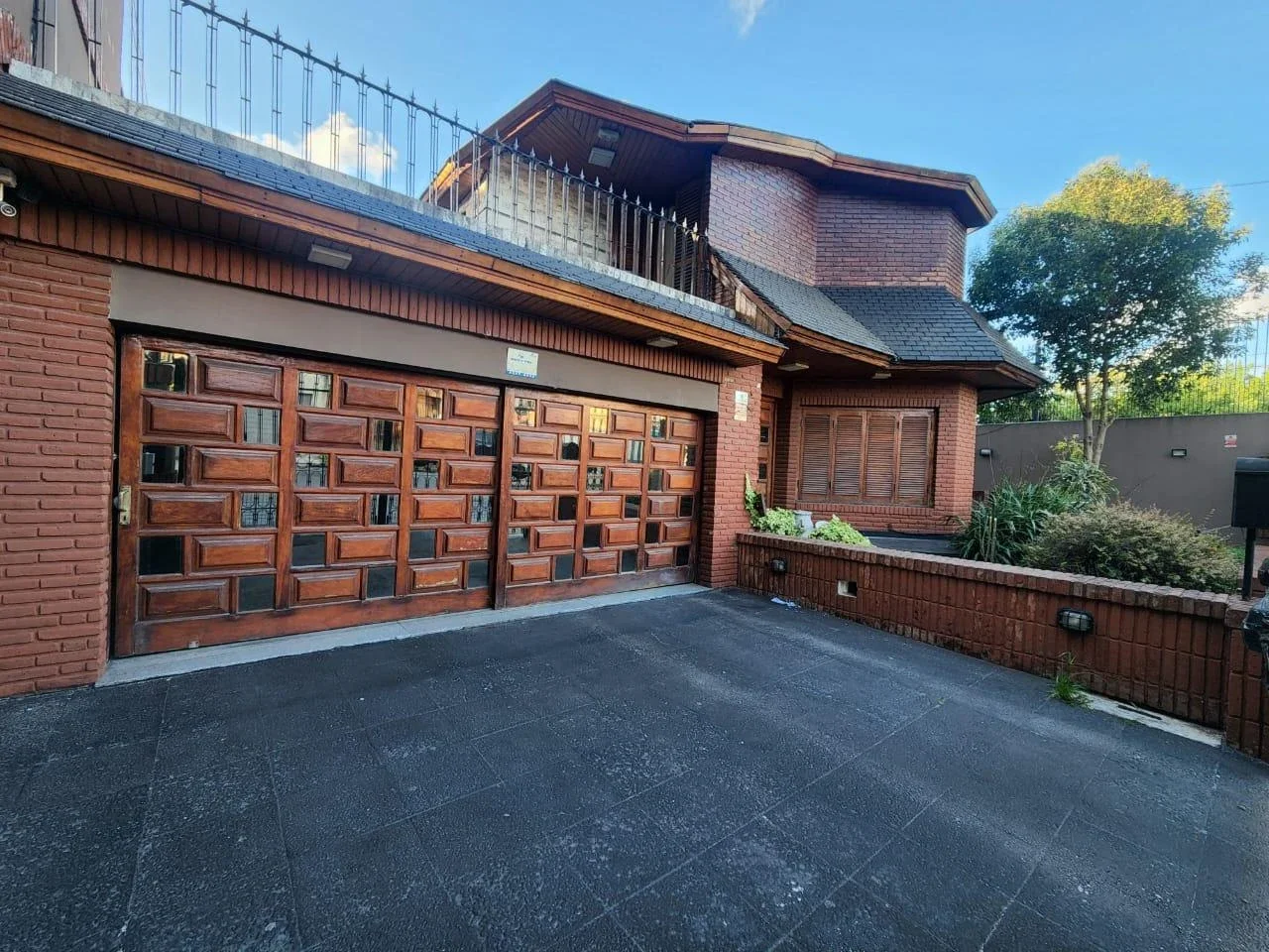 Chalet en venta c/ cochera en Lanús Oeste - Imagen 2