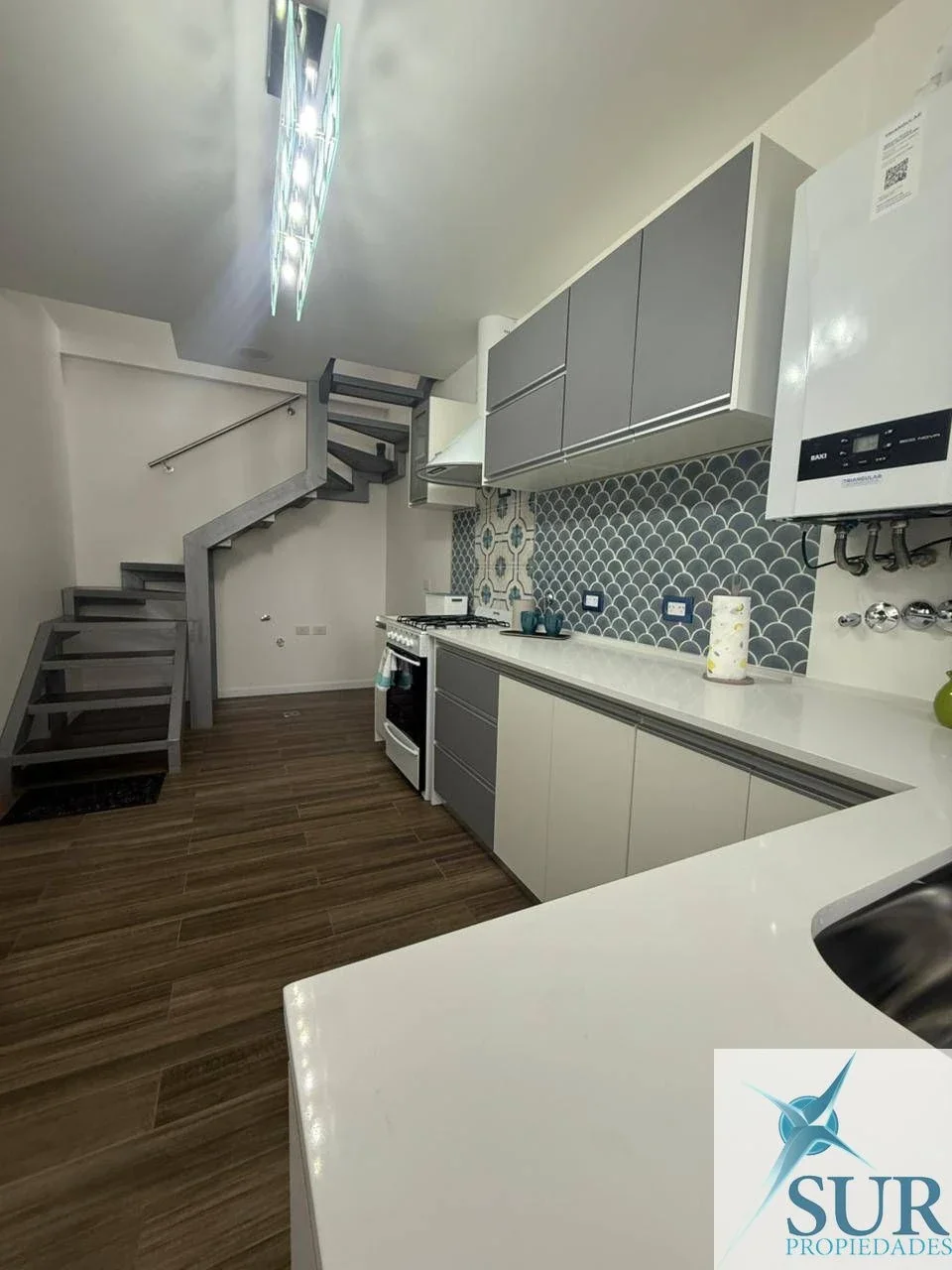 Departamento en alquiler c/ cochera en Ushuaia - Imagen 2