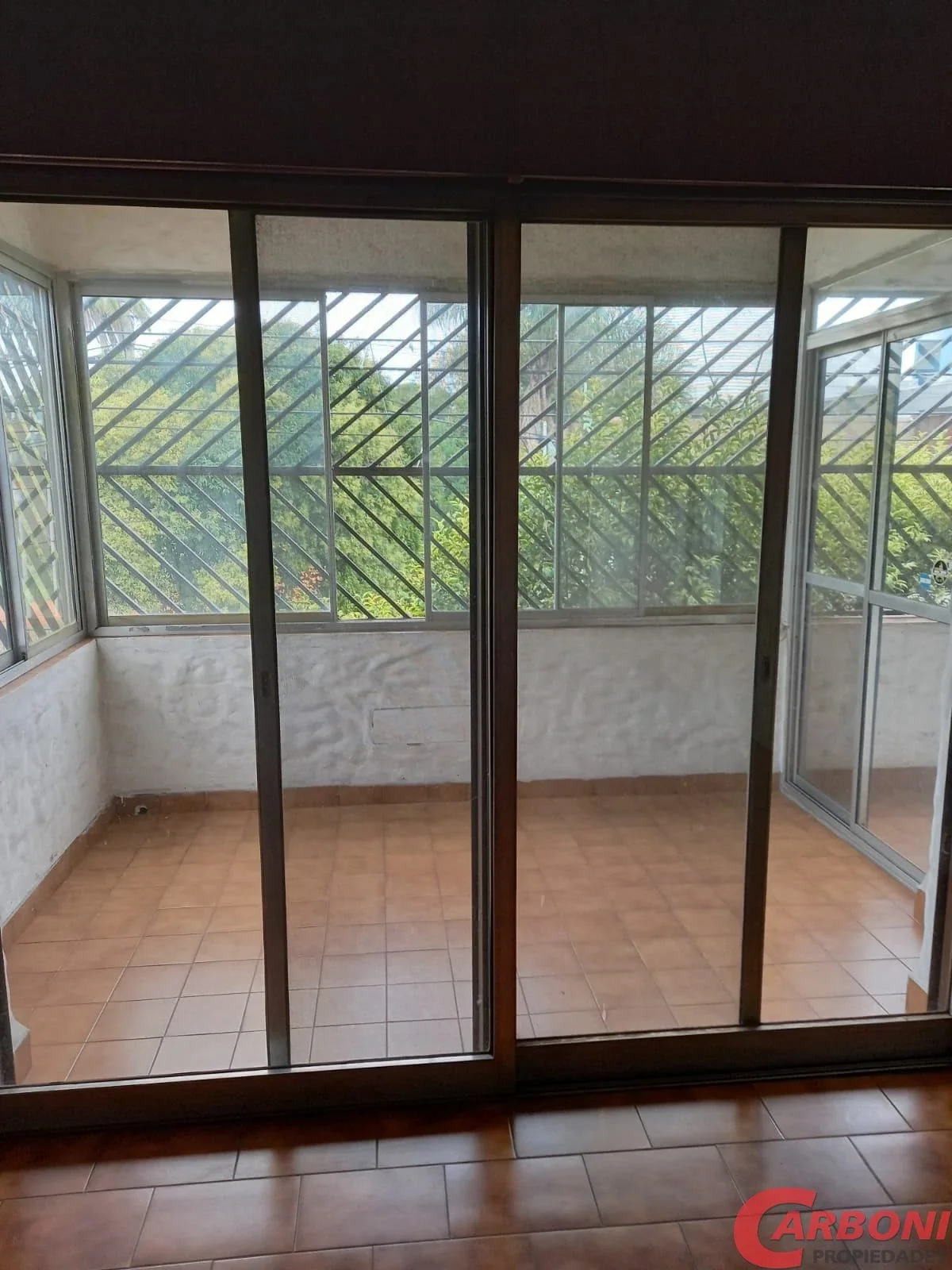 IDEAL INVERSORES !! 2 LOCALES + DEPTO  3 AMB+ CASA FONDO - Imagen 4