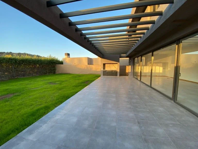 Casa de 3 dormitorios en Barrio Privado Aguaribay - Imagen 3