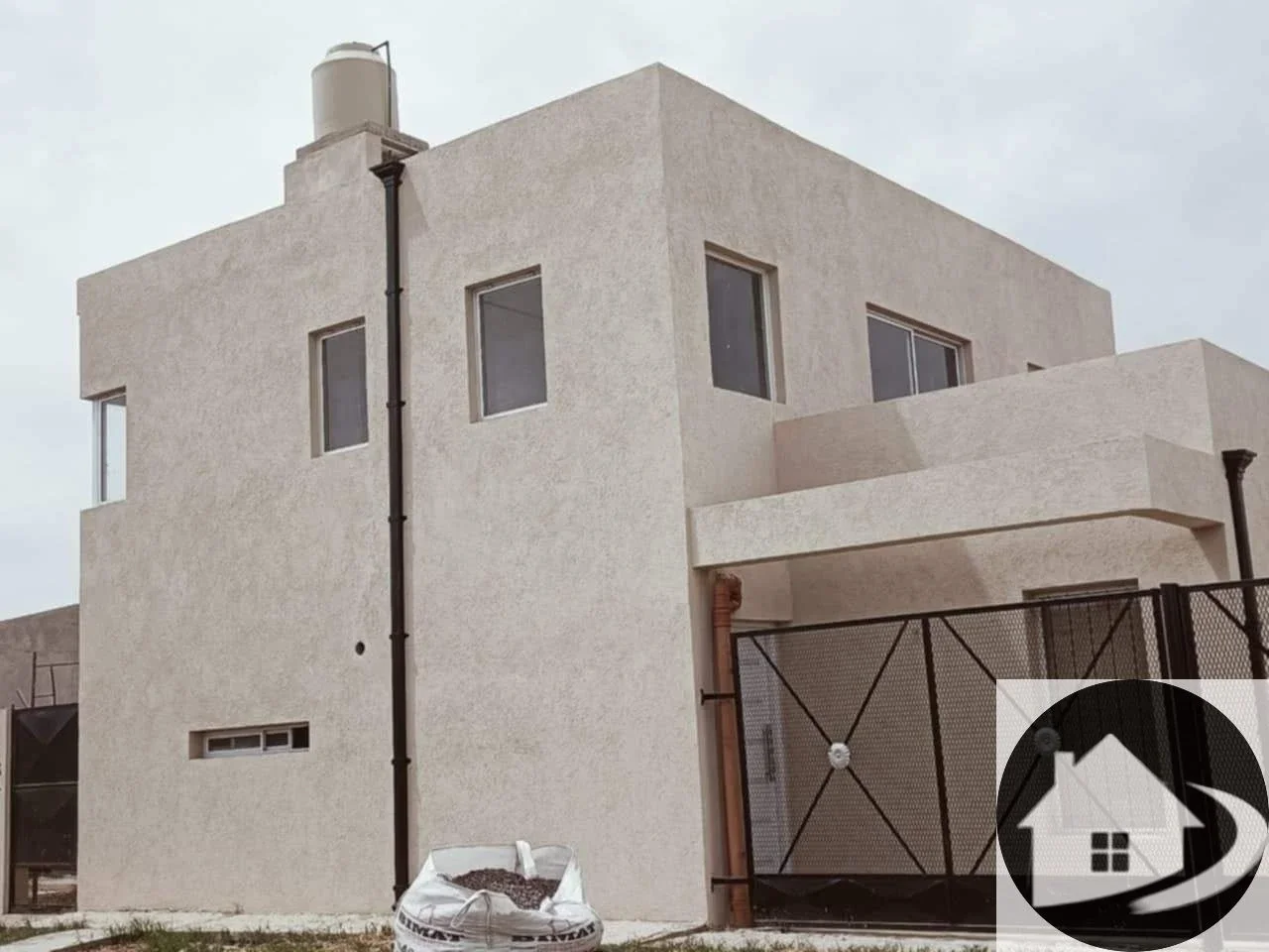 OPORTUNIDAD Casa en venta de 4 dormitorios c/ cochera en San Vicente - Imagen 3
