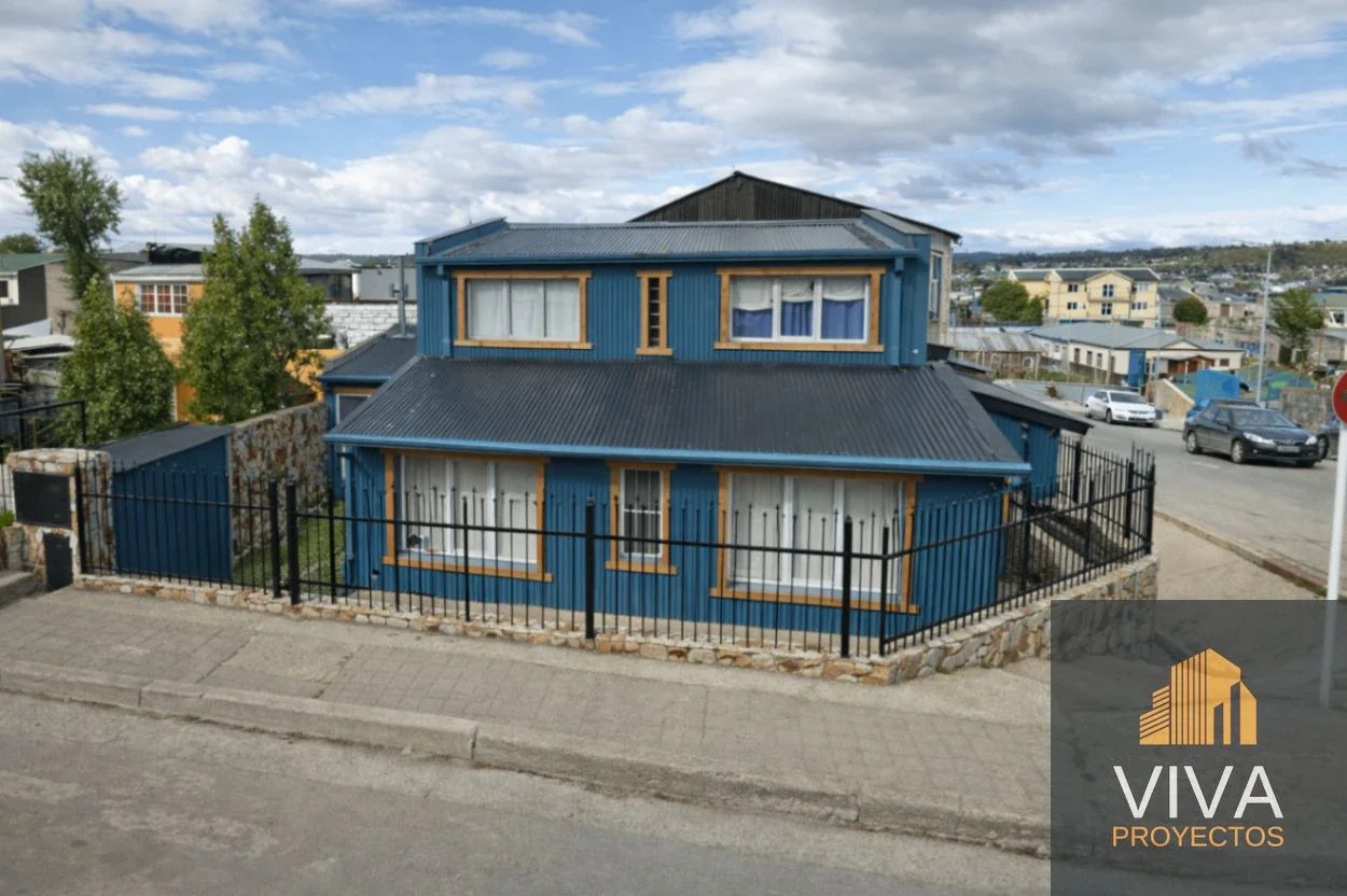 Casa en alquiler en Ushuaia - 4 ambientes. - Imagen 2