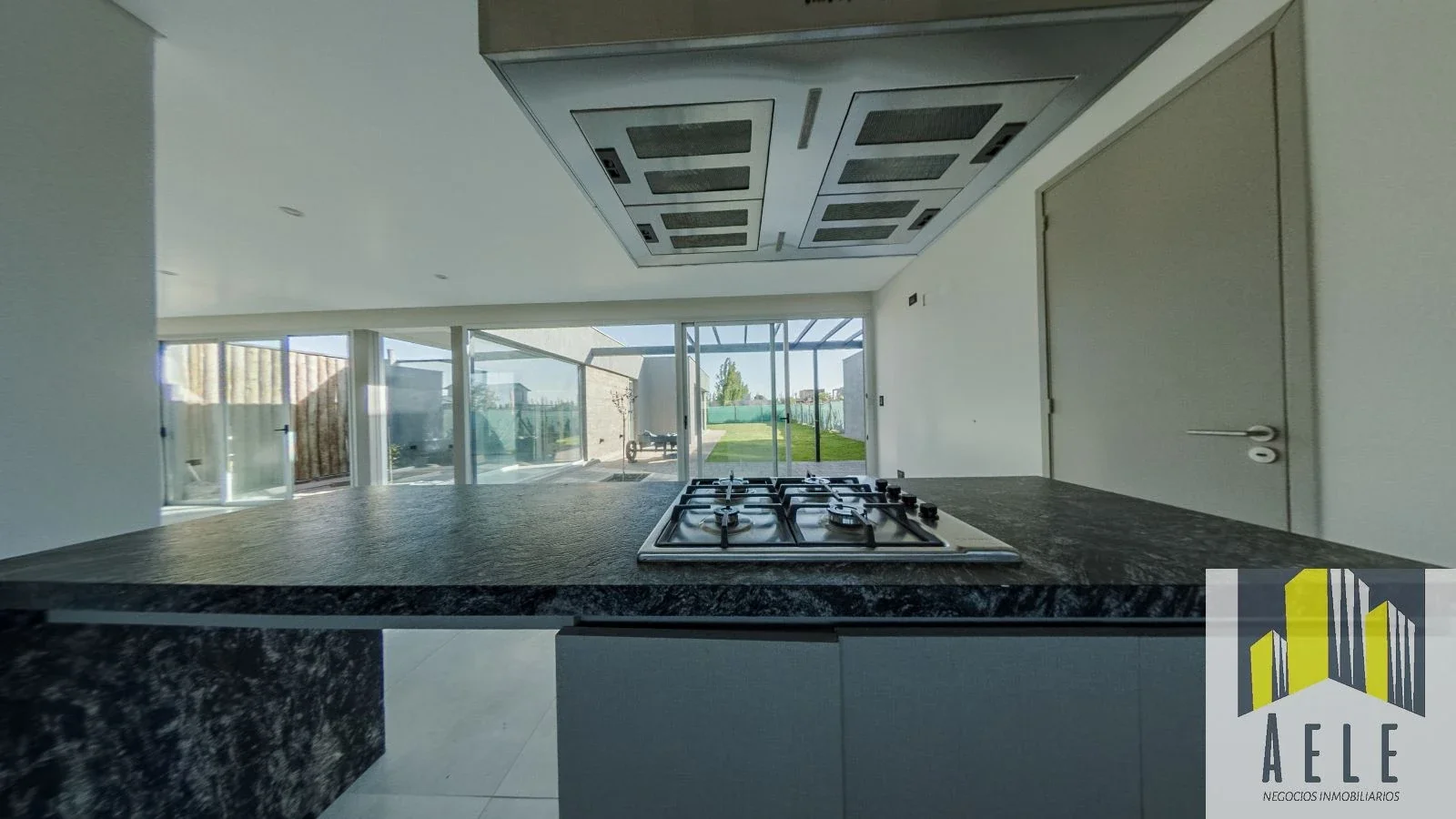 CASA APTA CREDITO- 2HAB+2 BAÑOS + - B° ALBA TANQAY-MAIPU - Imagen 2