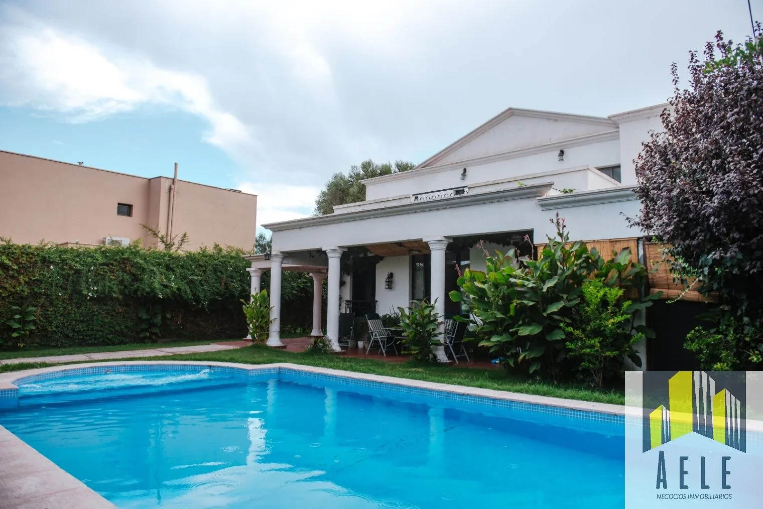 CASA APTA CREDITO - 3 HAB + ESCRITORIO- B° PRIVADO SYRAH-GLLEN - Imagen 1