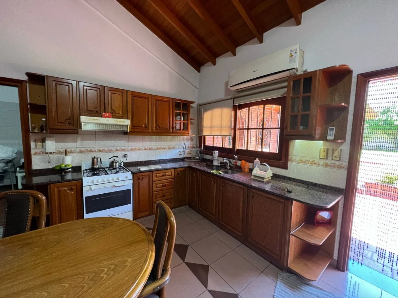Casa en venta de 3 dormitorios c/ cochera en Tapiales - Imagen 5