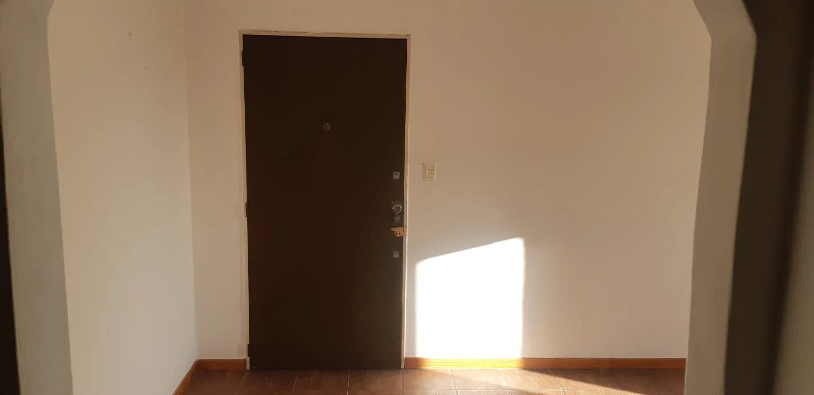 Departamento en venta de 2 dormitorios c/ cochera en Villa Celina - Imagen 2