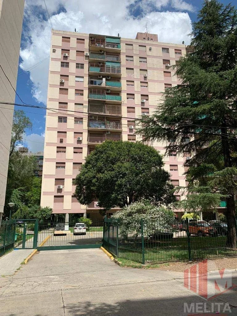 Departamento 4 ambientes en venta en Tapiales - Imagen 1