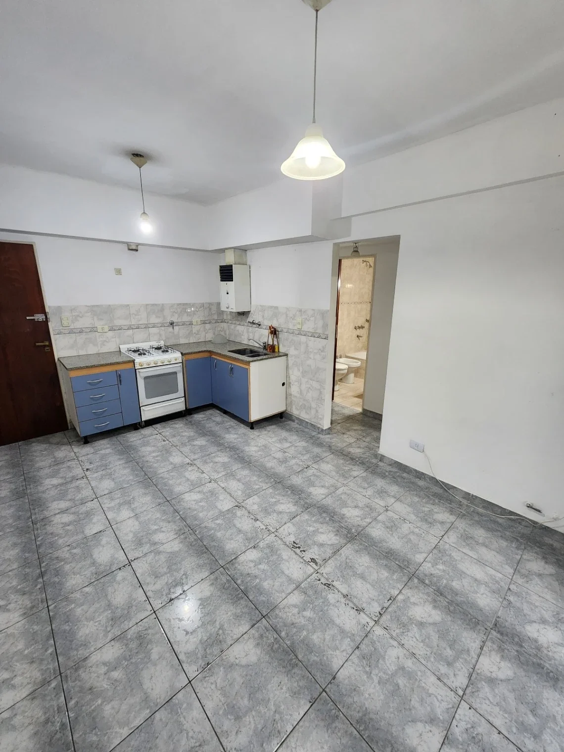 Departamento  dos ambientes al frente - Imagen 4