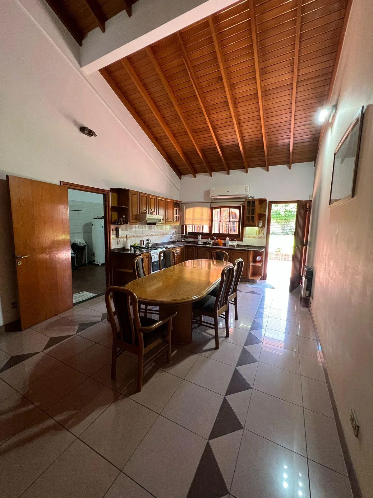 Casa en venta de 3 dormitorios c/ cochera en Tapiales - Imagen 3