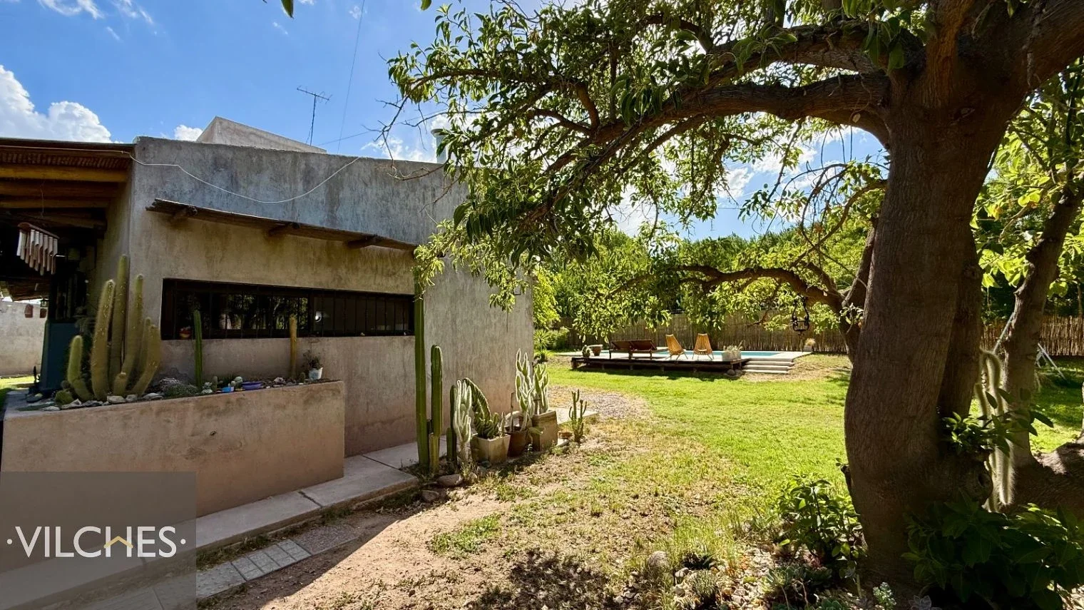 Casa en venta con Piscina, y cancha de fútbol en Maipú - Imagen 2